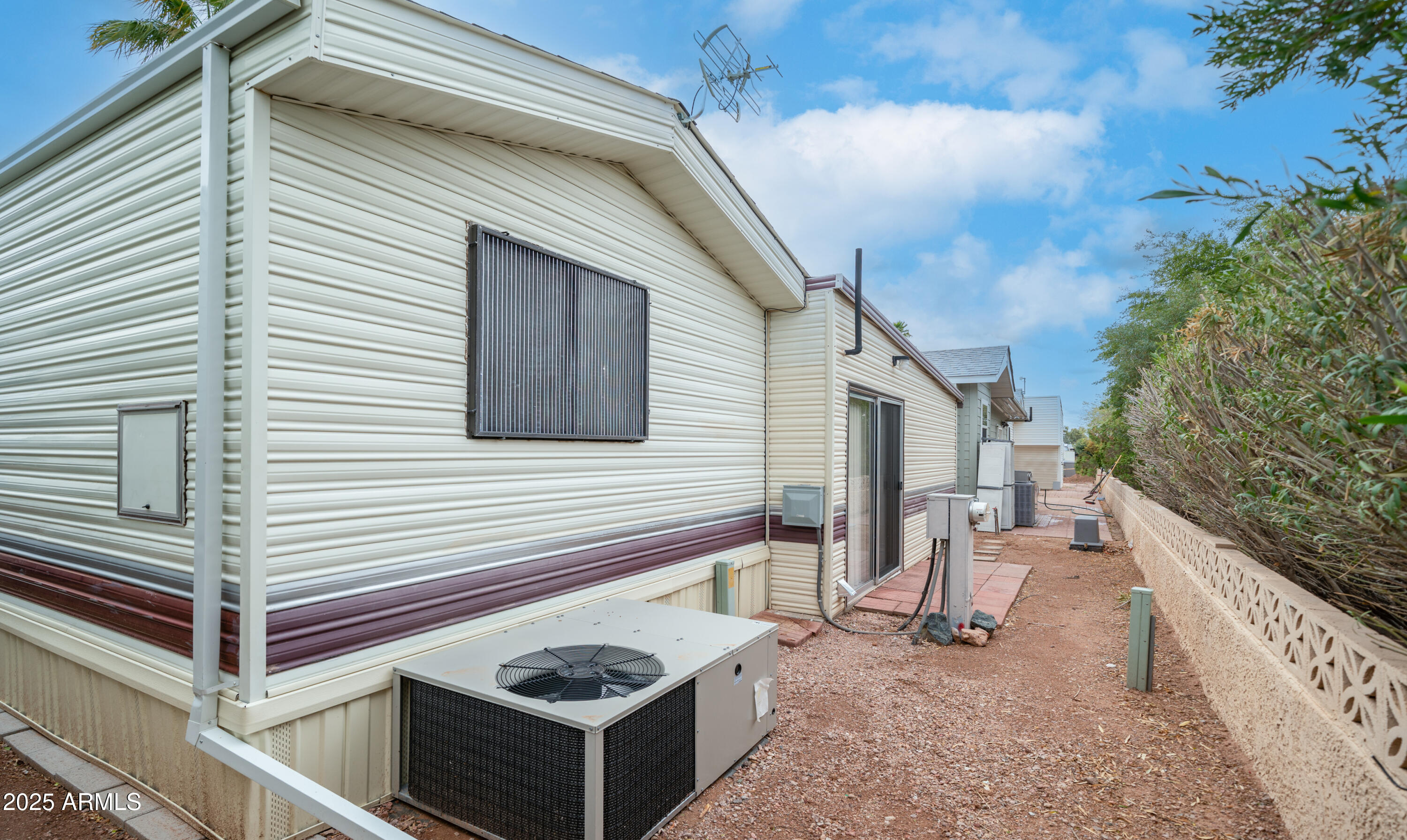 557 ROCK HOUND Drive, 557