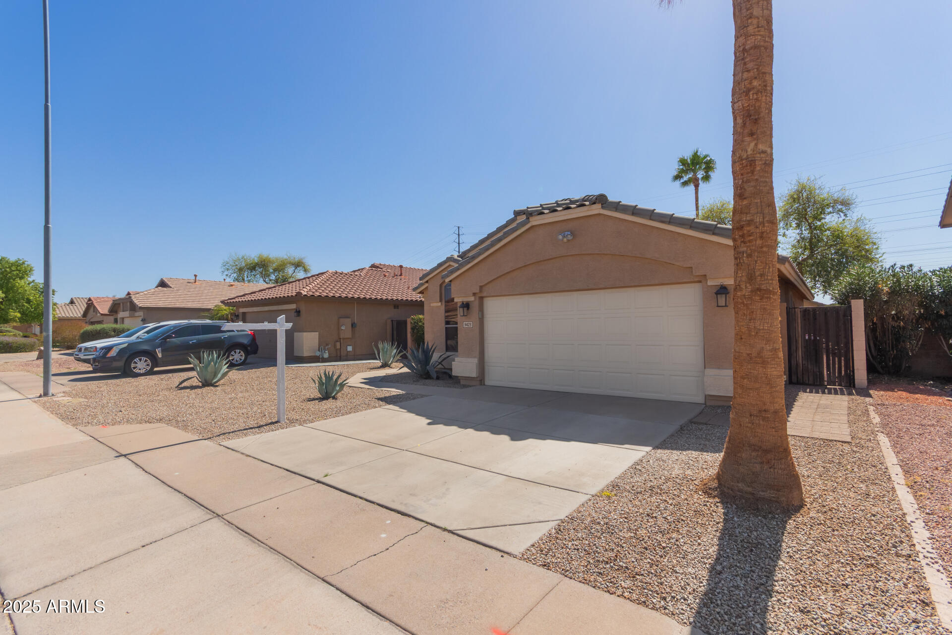 9423 E POSADA Avenue