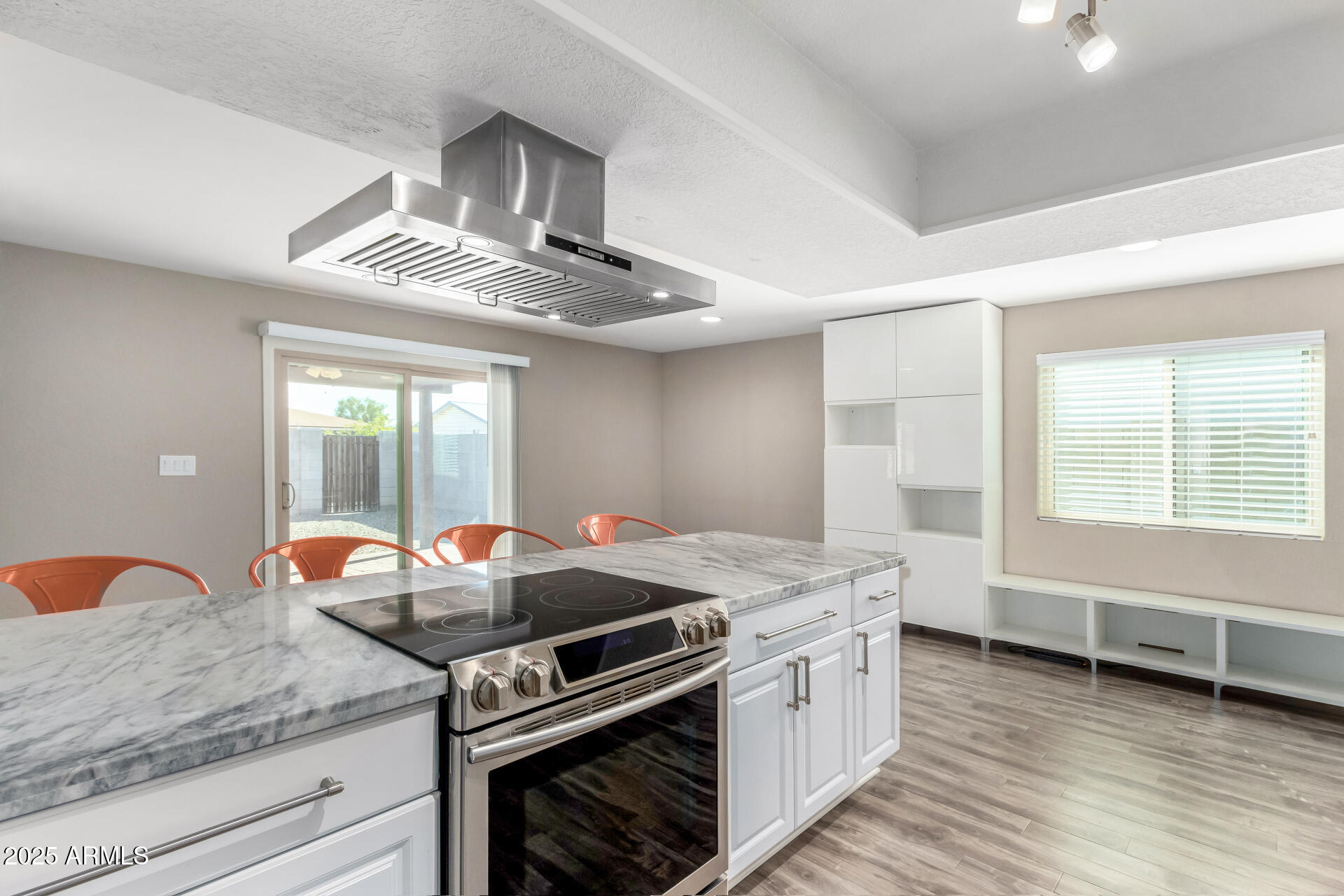 1215 W DUBLIN Street