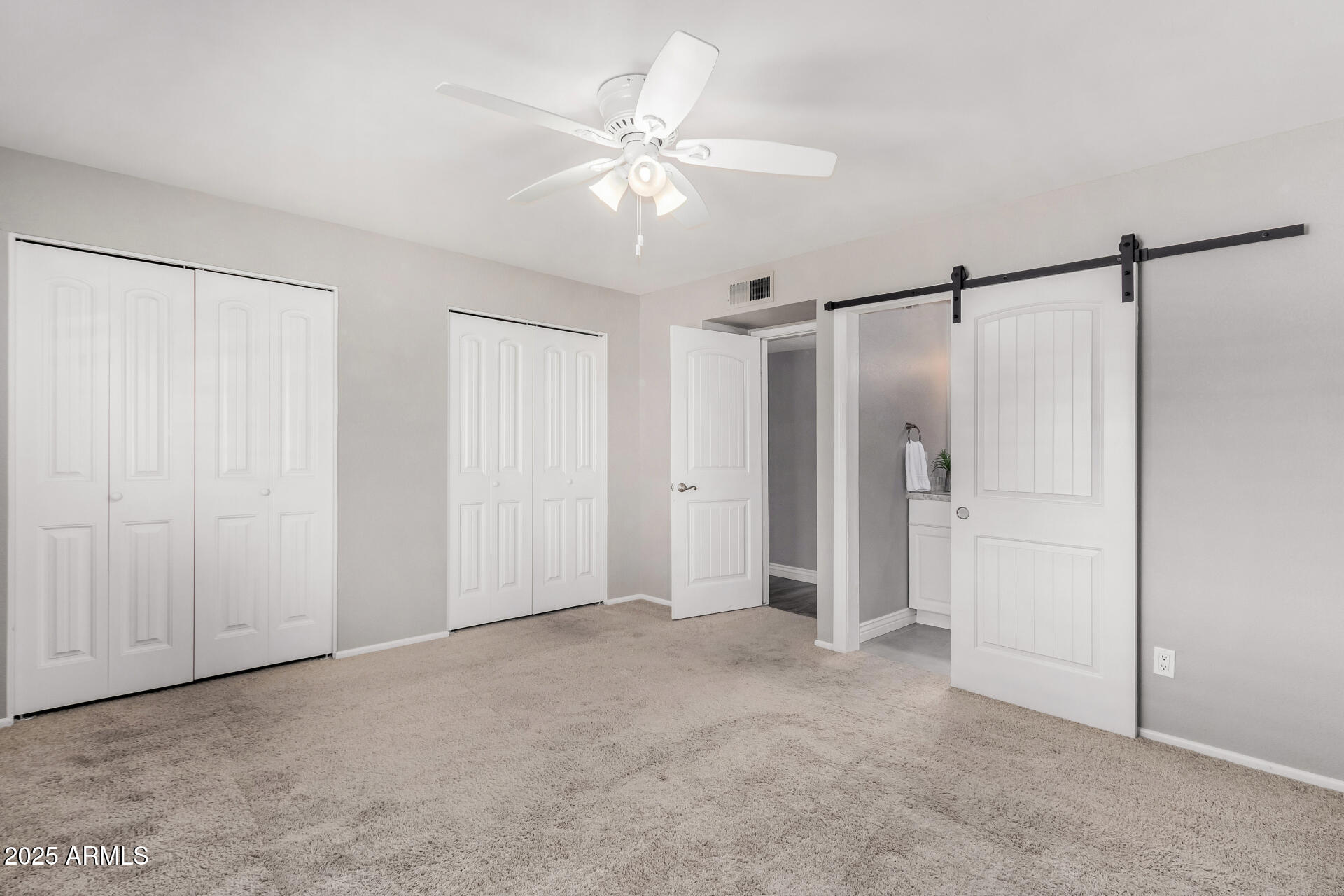 1215 W DUBLIN Street