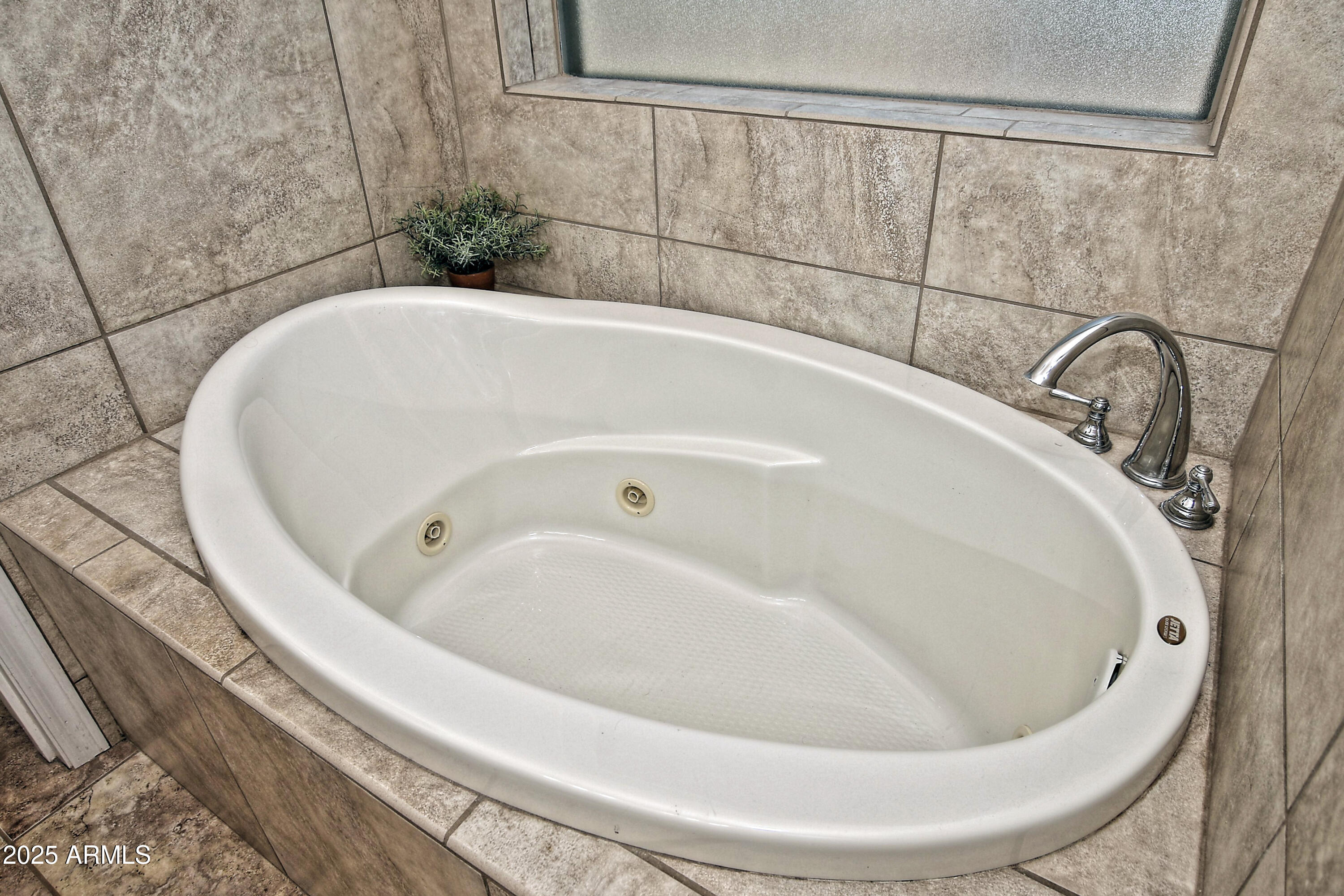 5117 N CHISHOLM Road