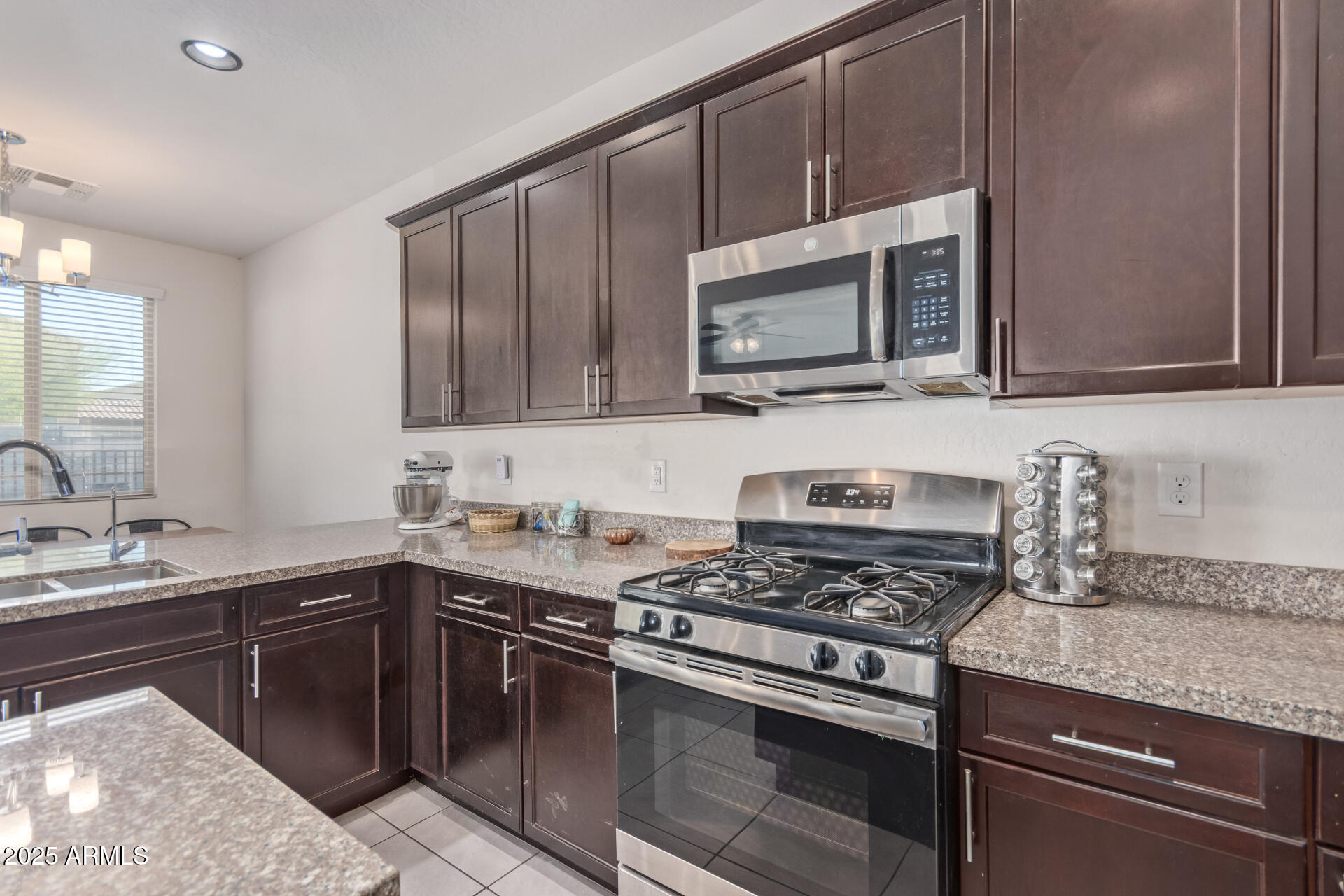 42325 W POSADA Drive