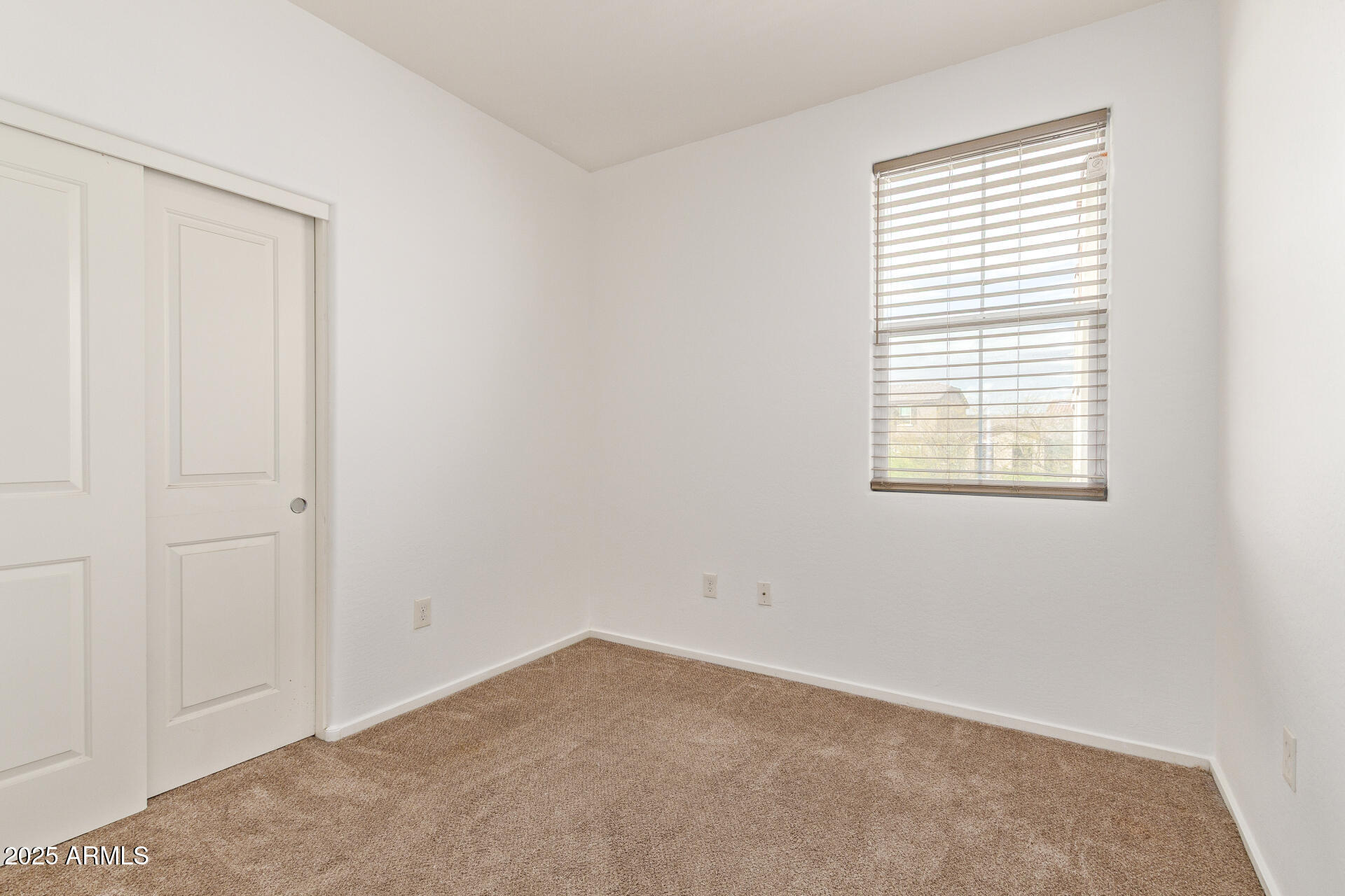 2323 E HUNTINGTON Drive