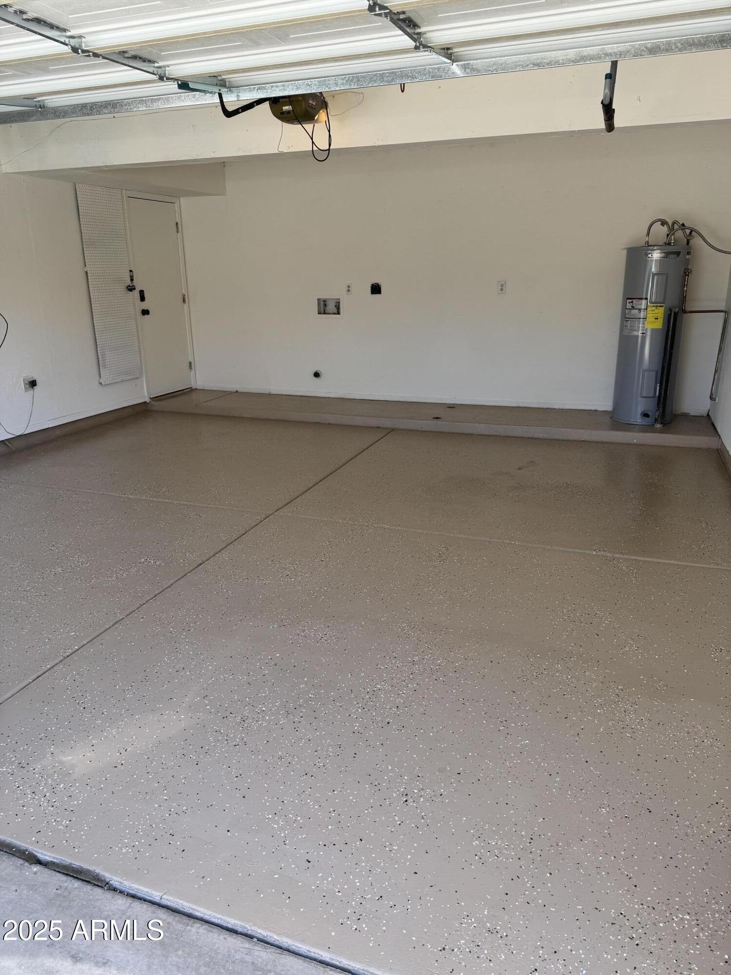 439 N COBBLESTONE Street