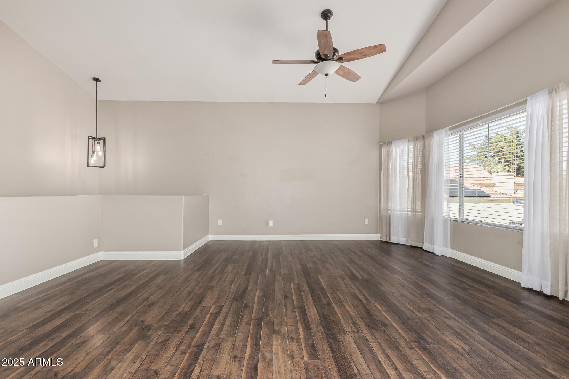 439 N COBBLESTONE Street