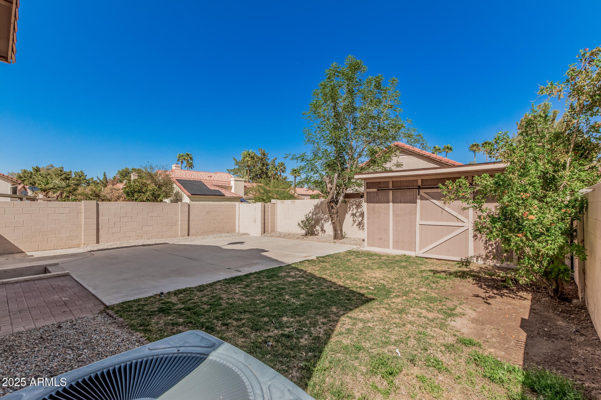 439 N COBBLESTONE Street