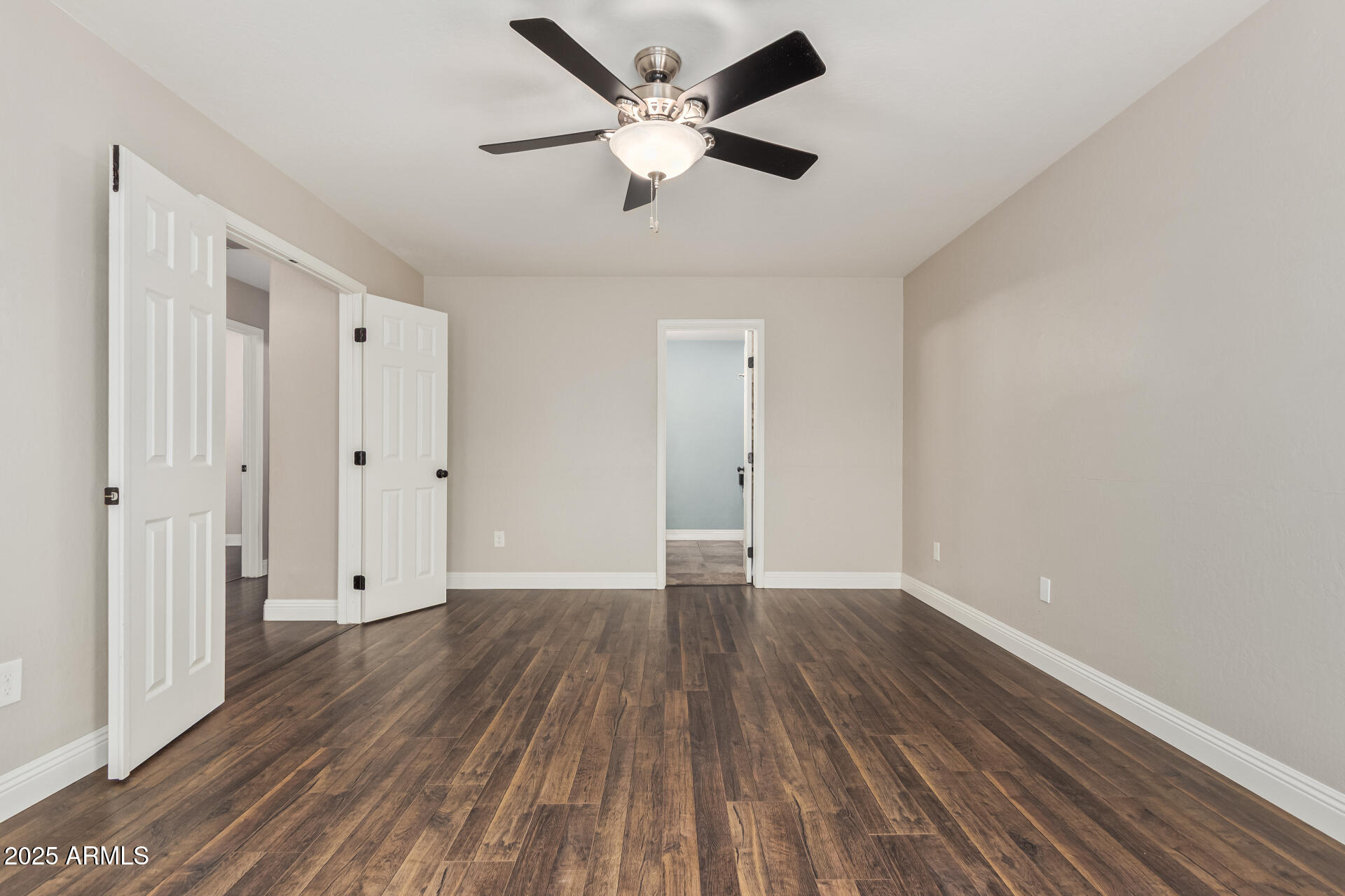 439 N COBBLESTONE Street