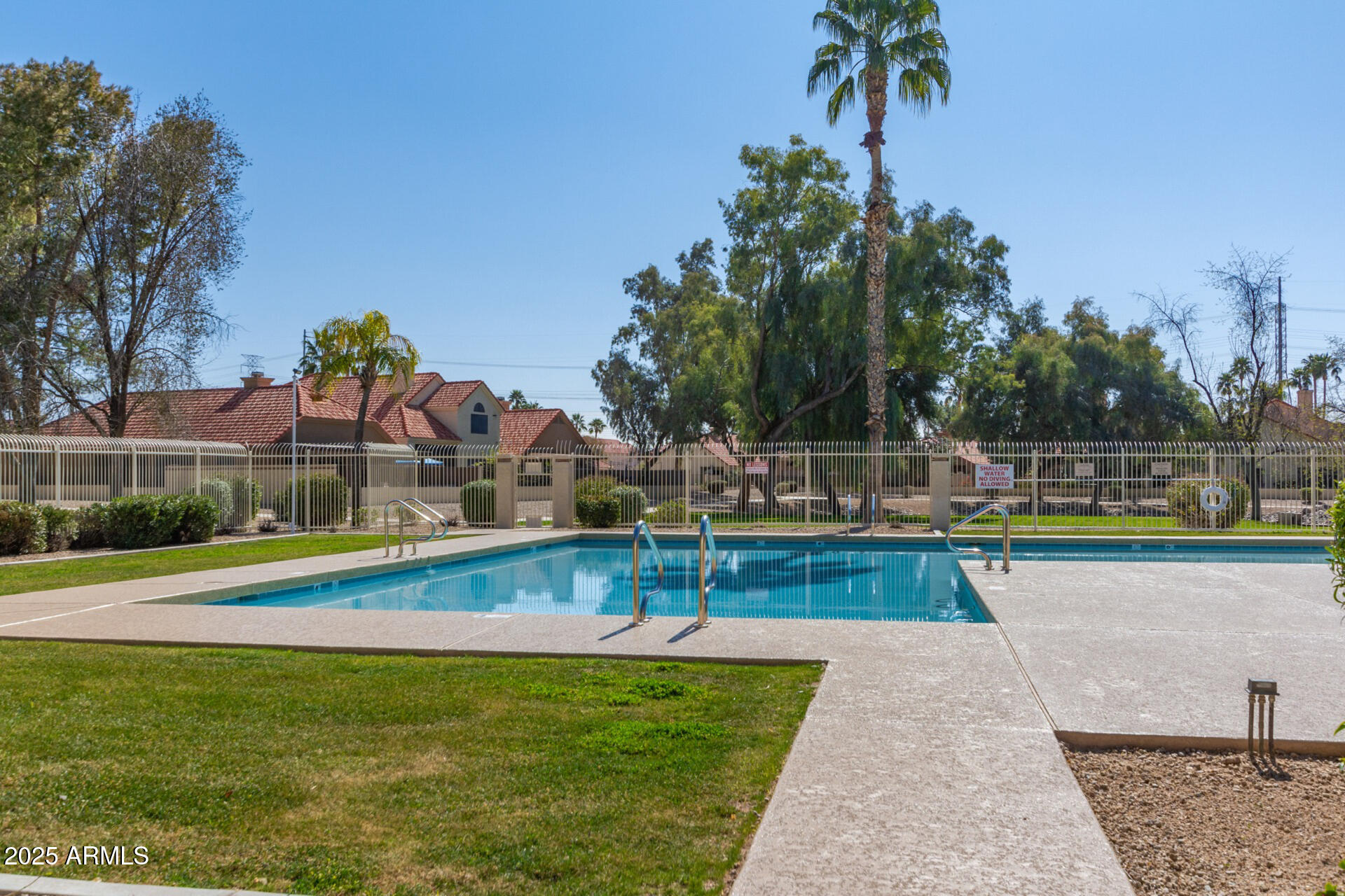 439 N COBBLESTONE Street