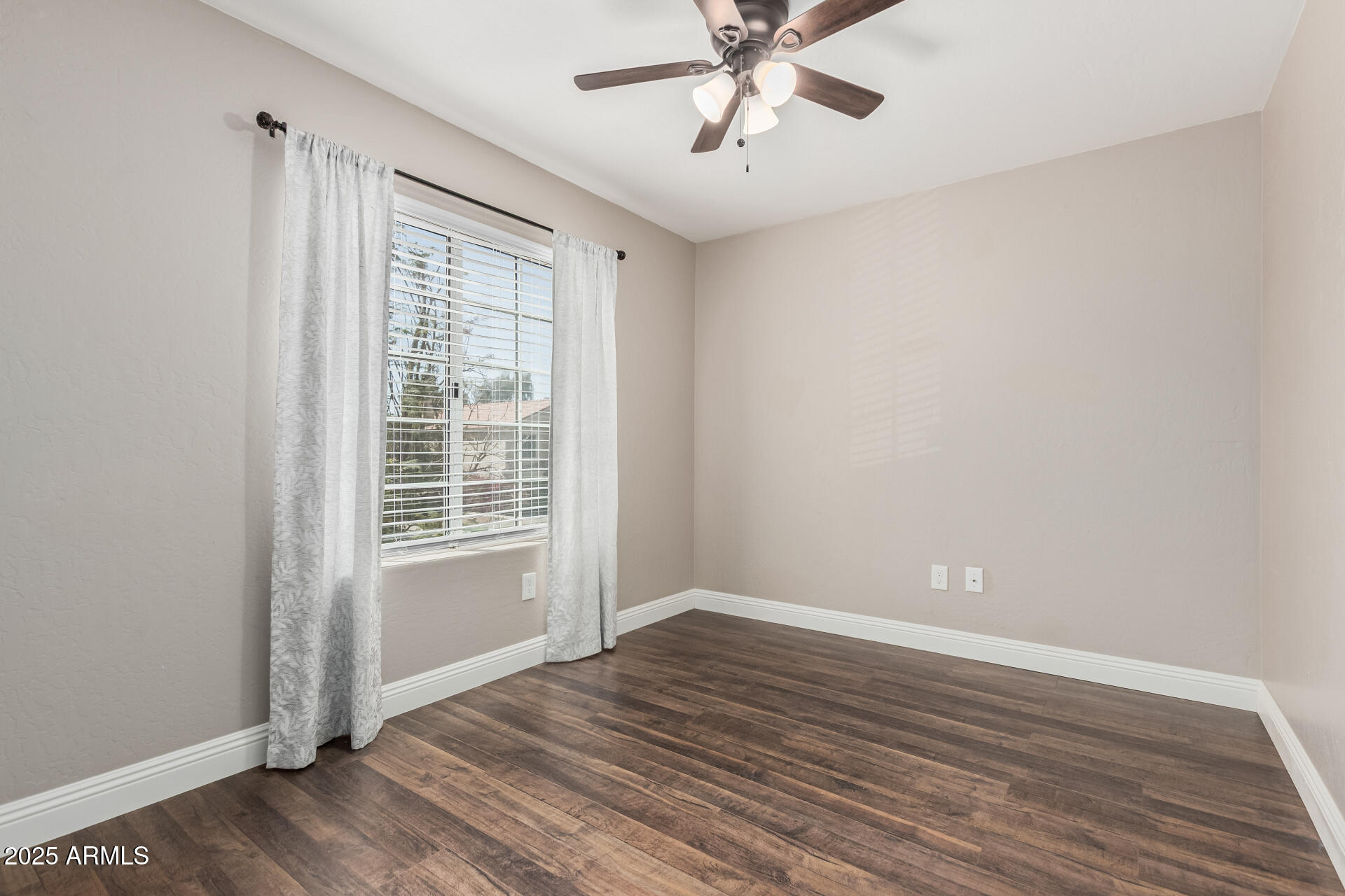 439 N COBBLESTONE Street