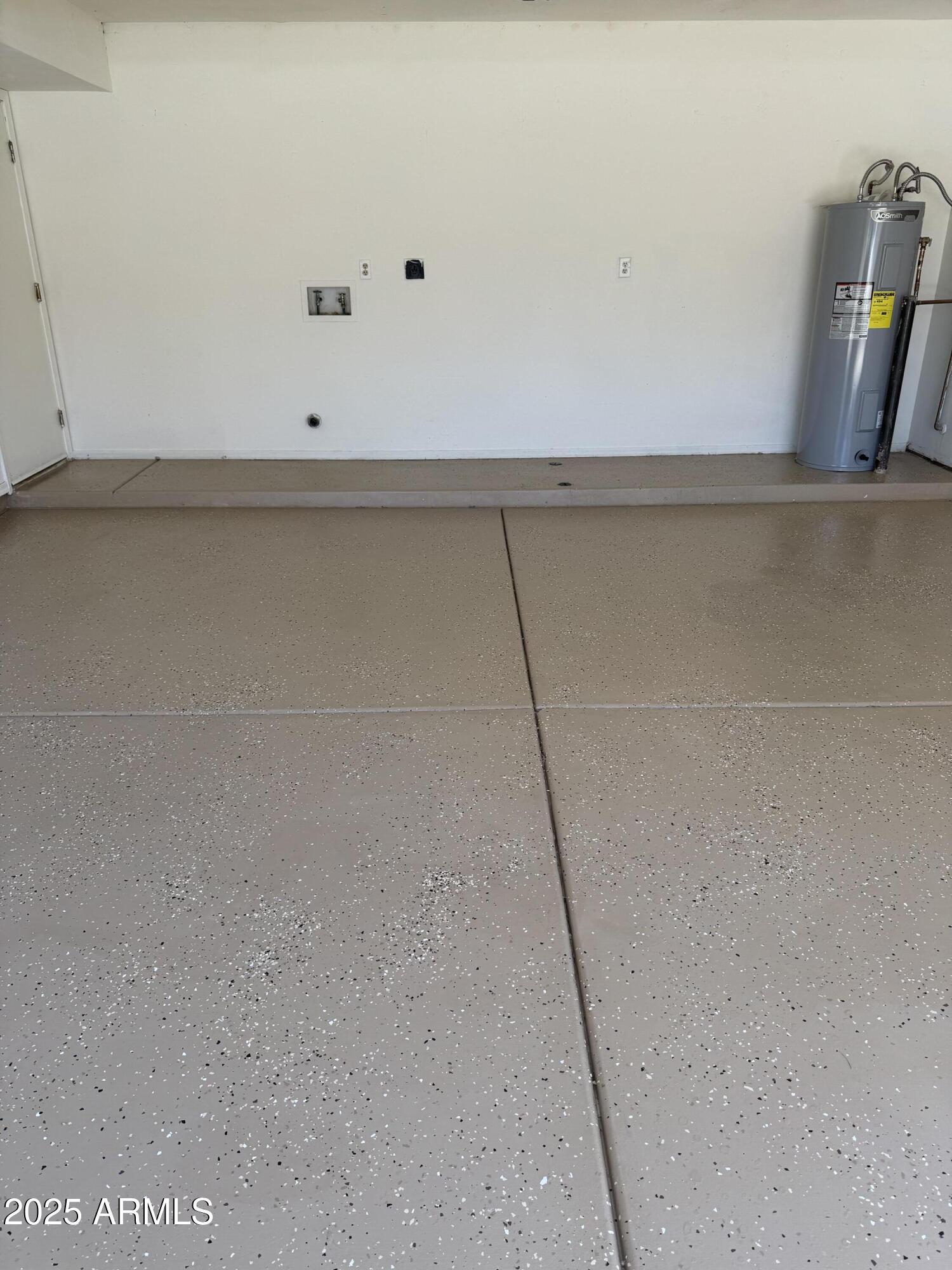 439 N COBBLESTONE Street