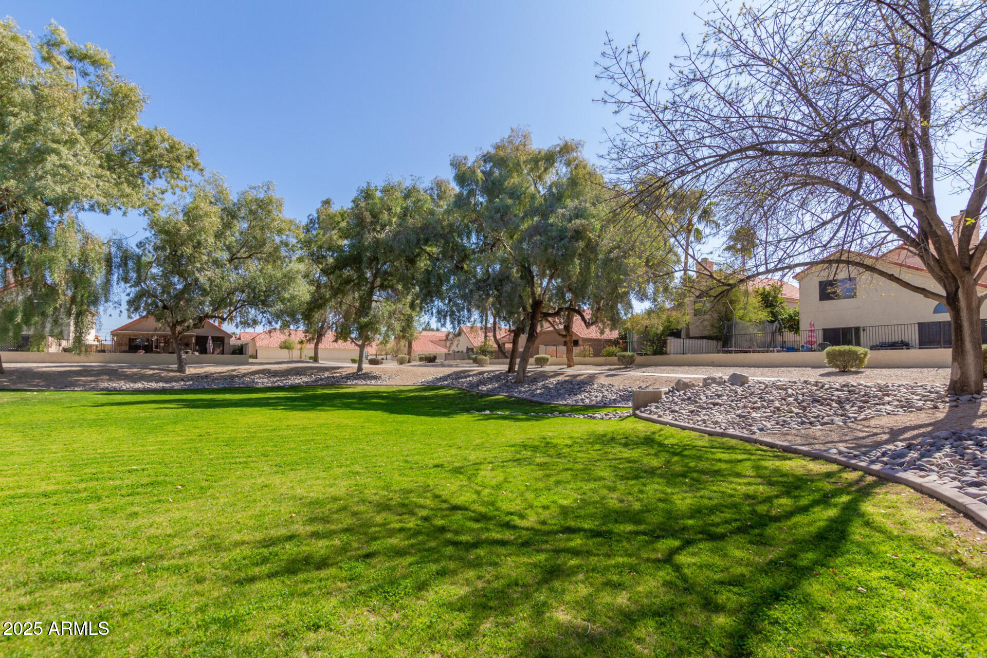 439 N COBBLESTONE Street