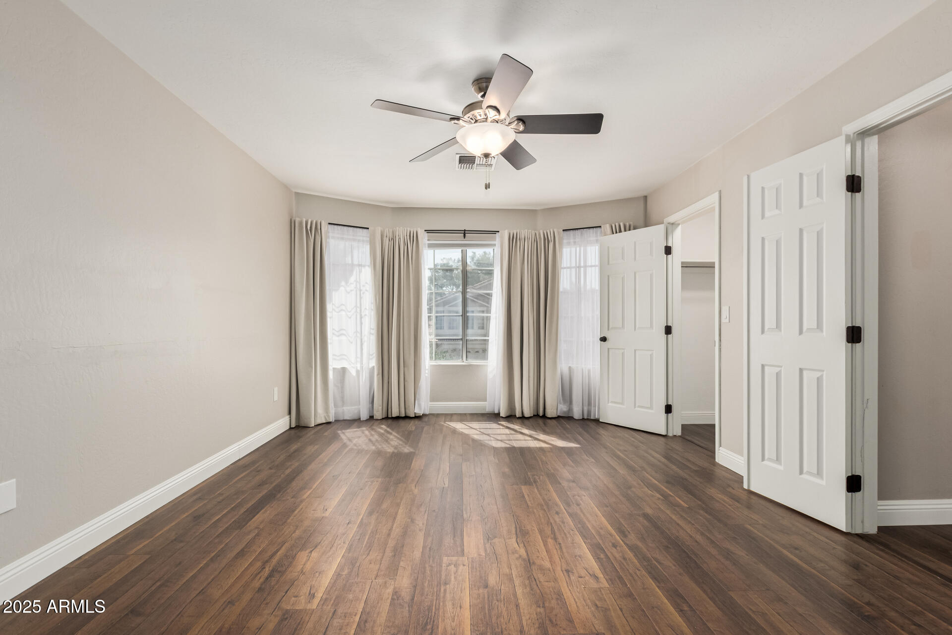 439 N COBBLESTONE Street