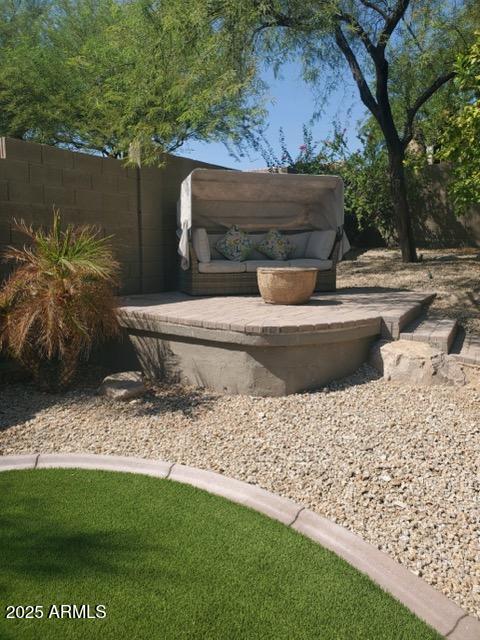 10558 E Meadowhill Drive