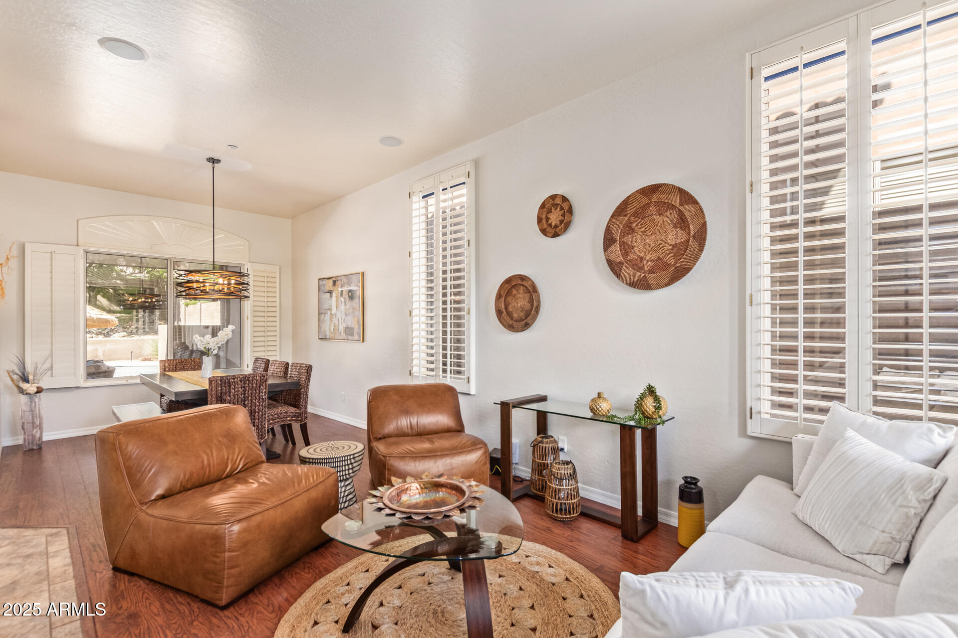 10558 E Meadowhill Drive