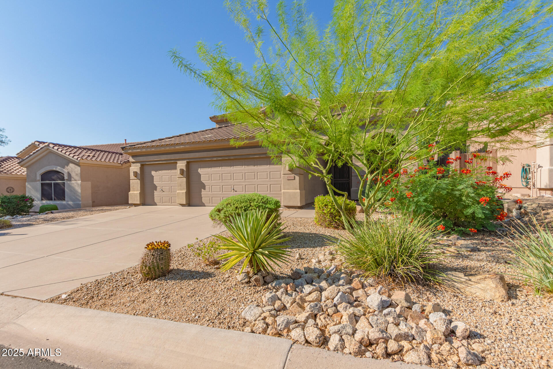 10558 E Meadowhill Drive