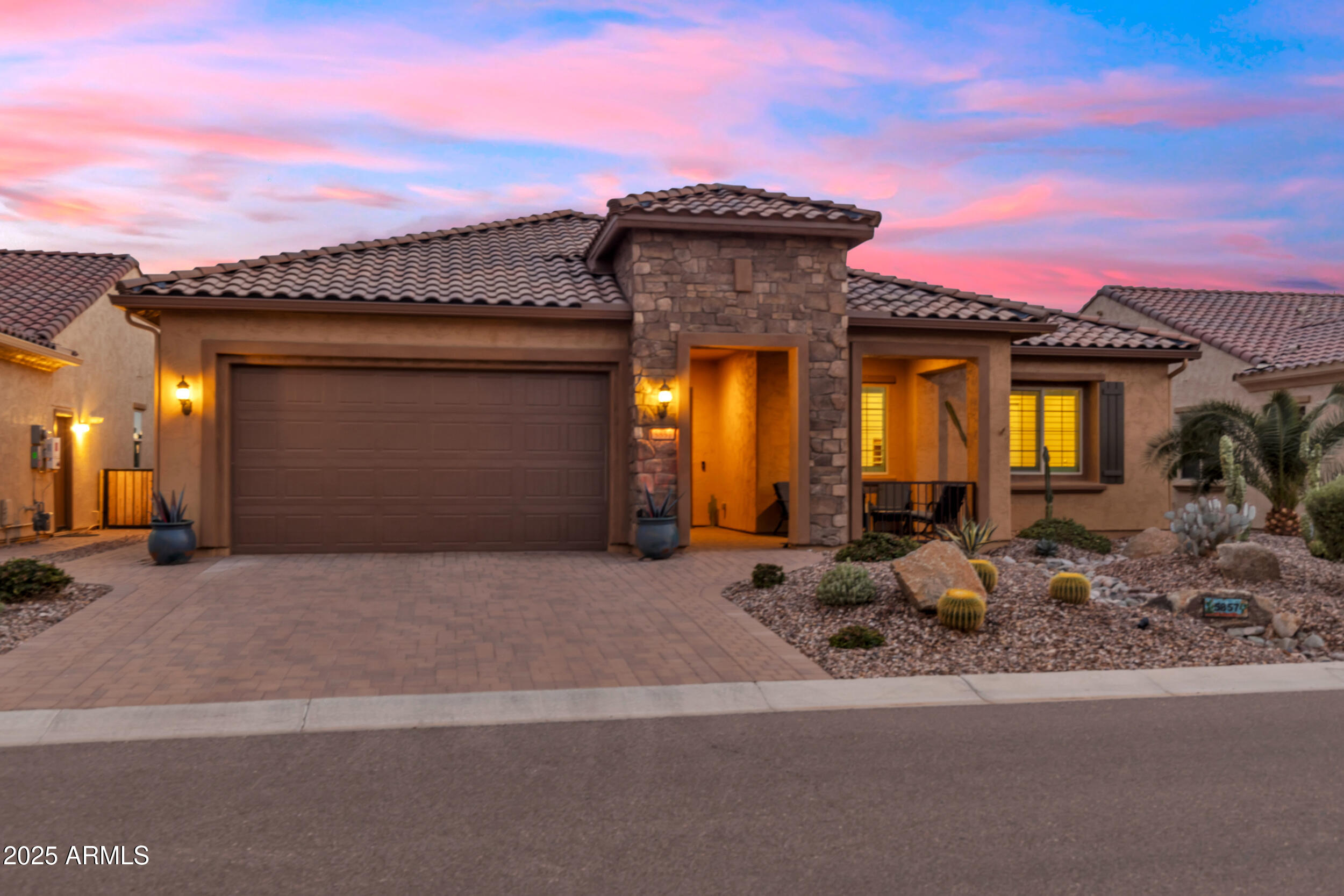 5857 W CACTUS WREN Way