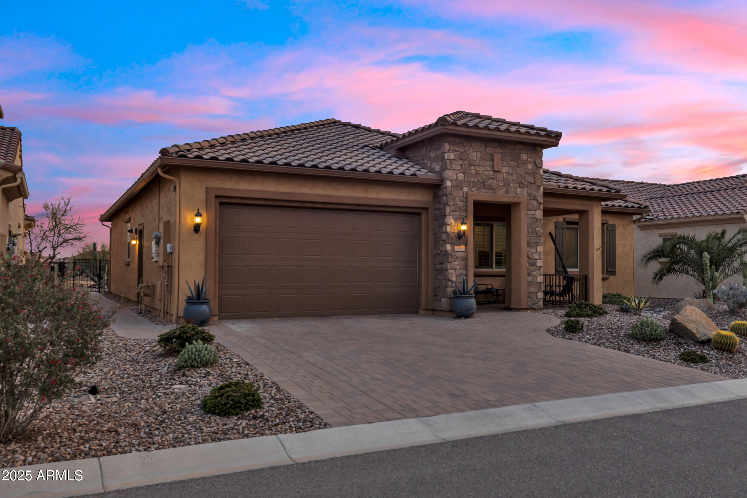 5857 W CACTUS WREN Way