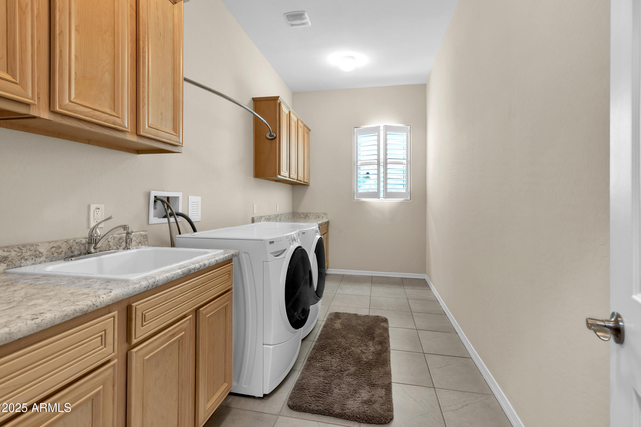 5857 W CACTUS WREN Way