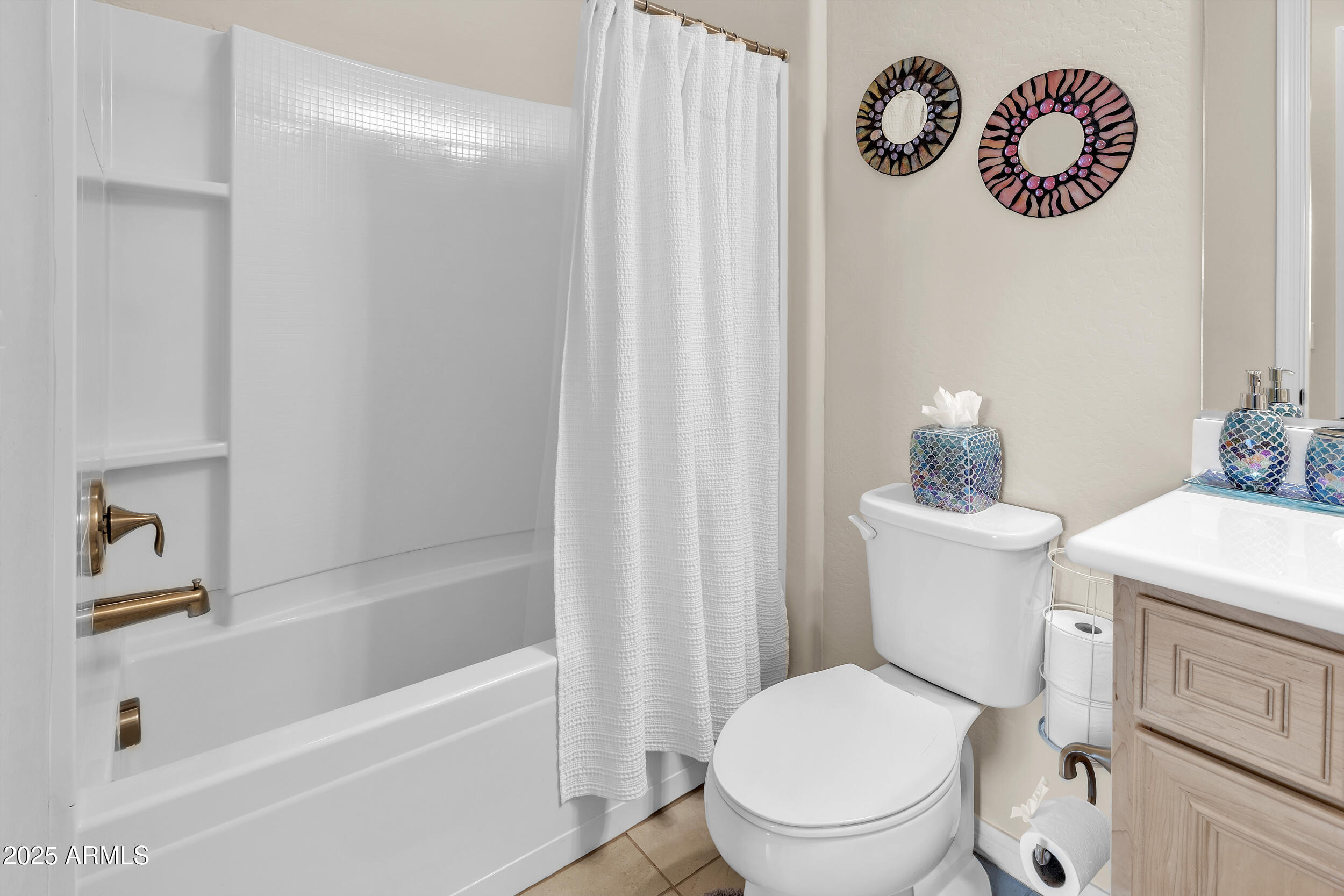 5857 W CACTUS WREN Way