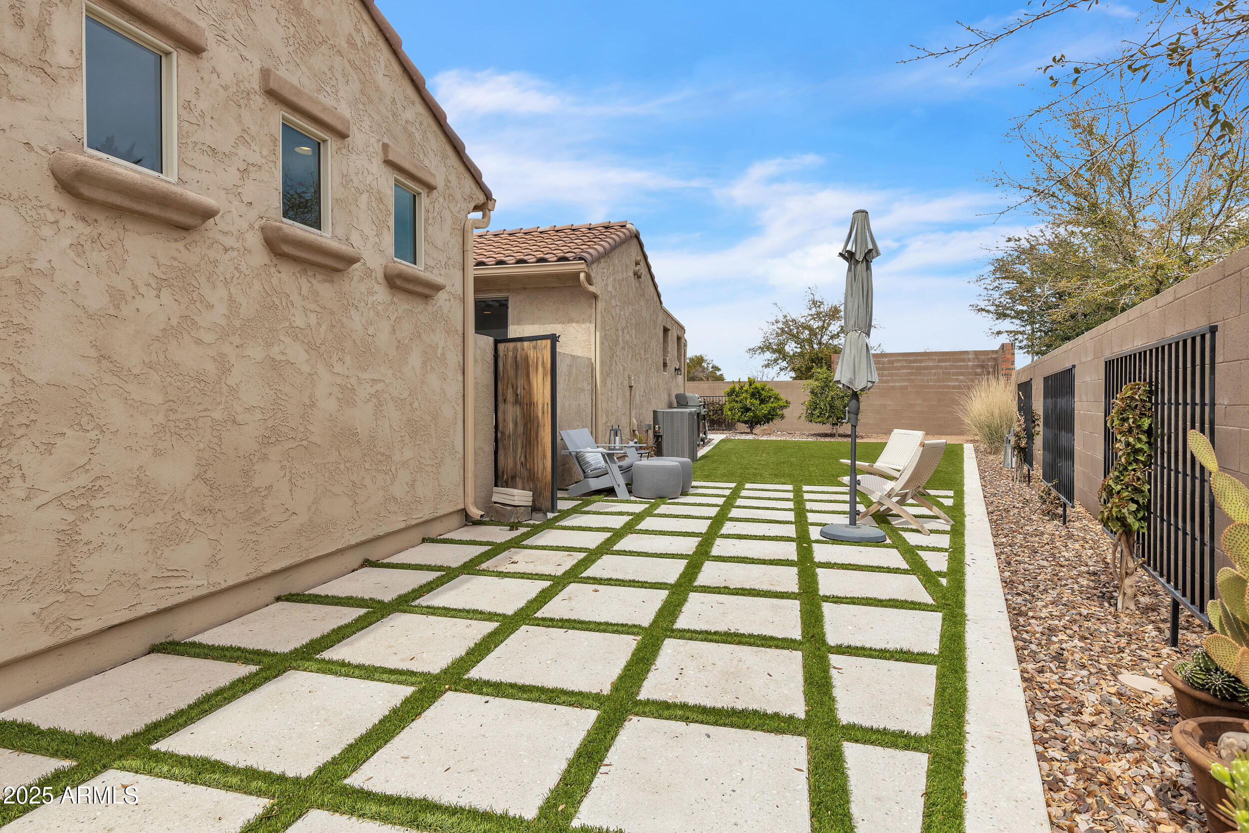 4424 N SPYGLASS Drive