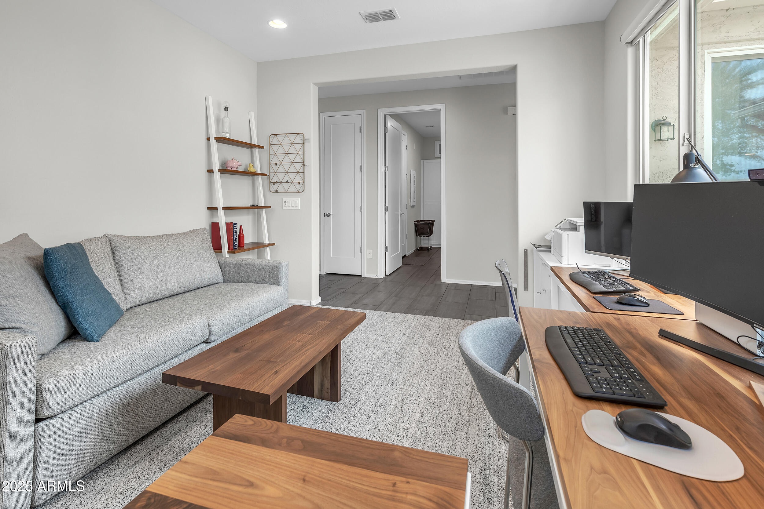 4424 N SPYGLASS Drive