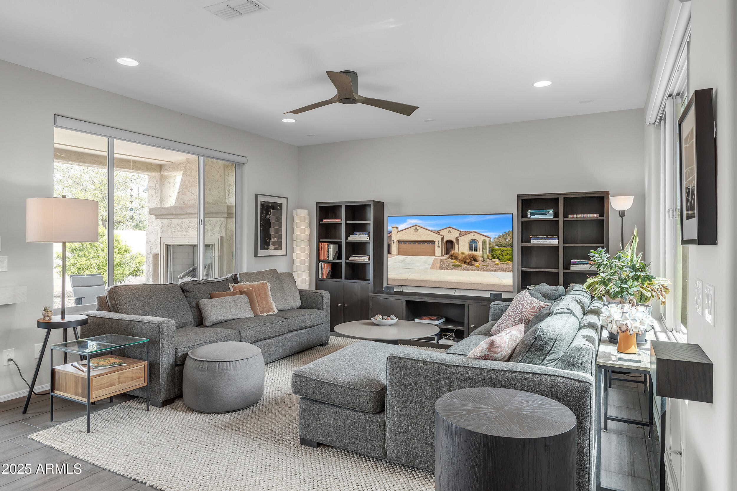 4424 N SPYGLASS Drive