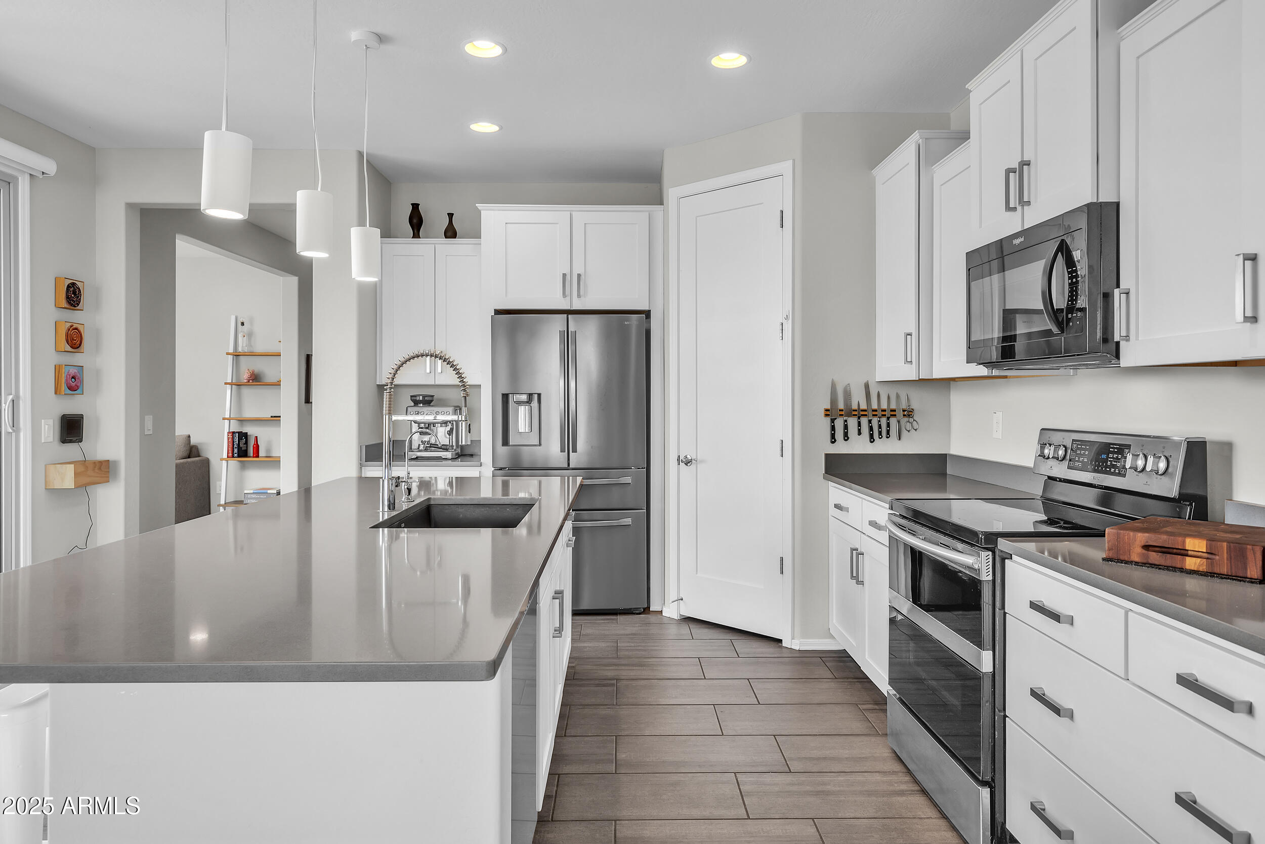 4424 N SPYGLASS Drive