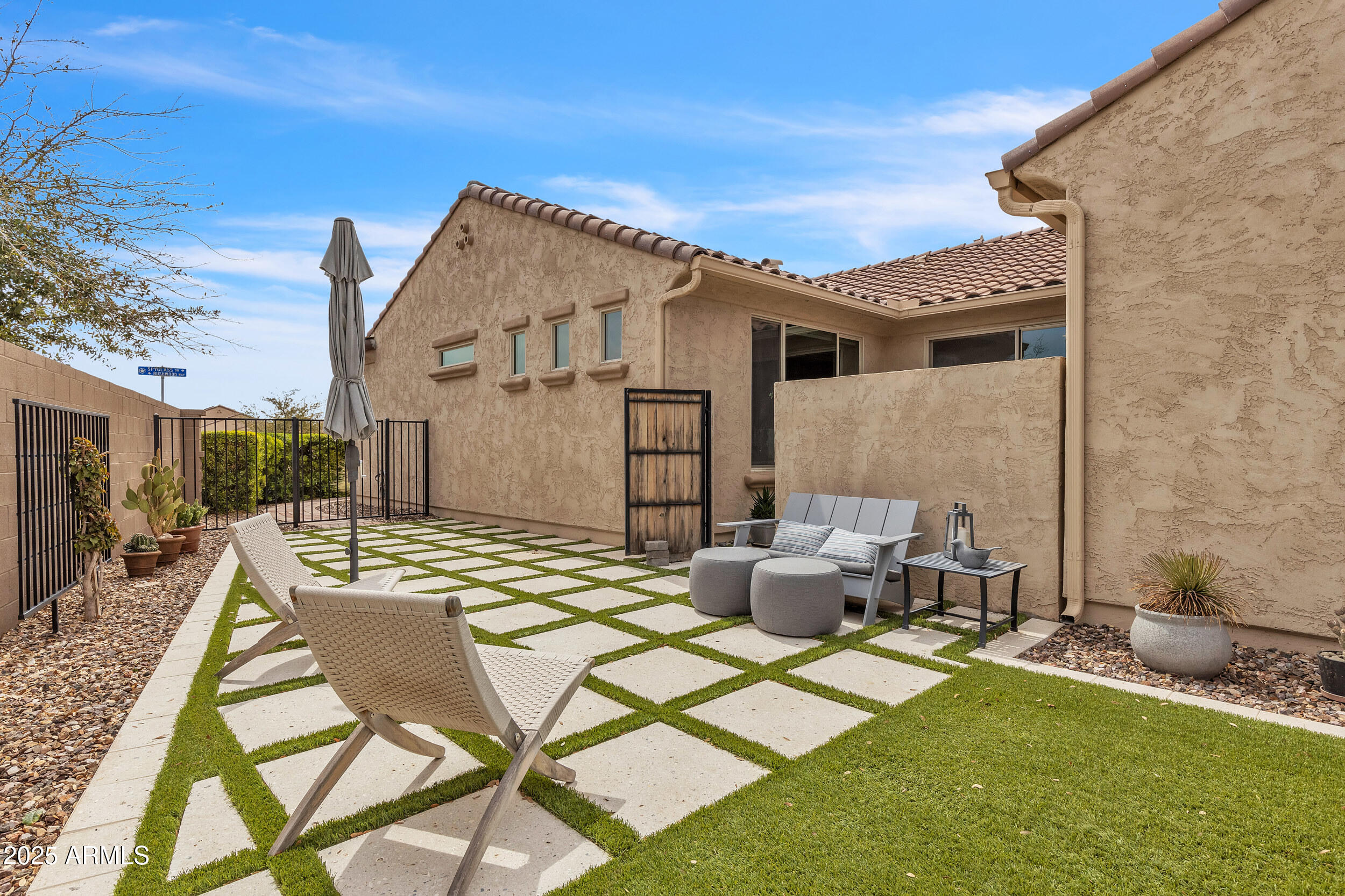 4424 N SPYGLASS Drive