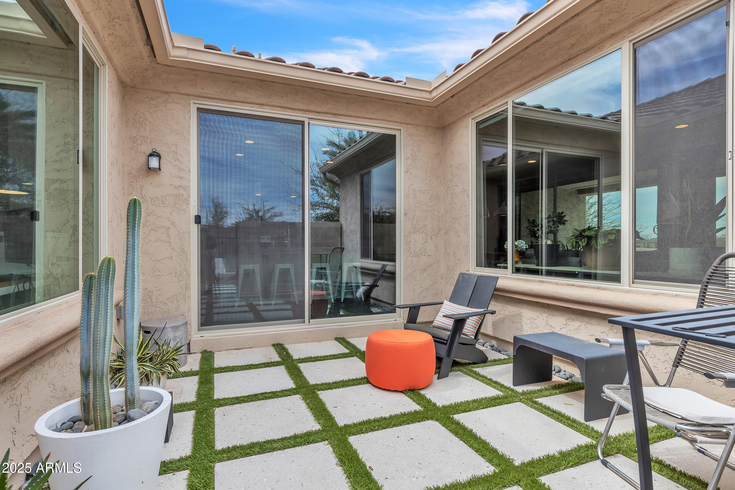 4424 N SPYGLASS Drive