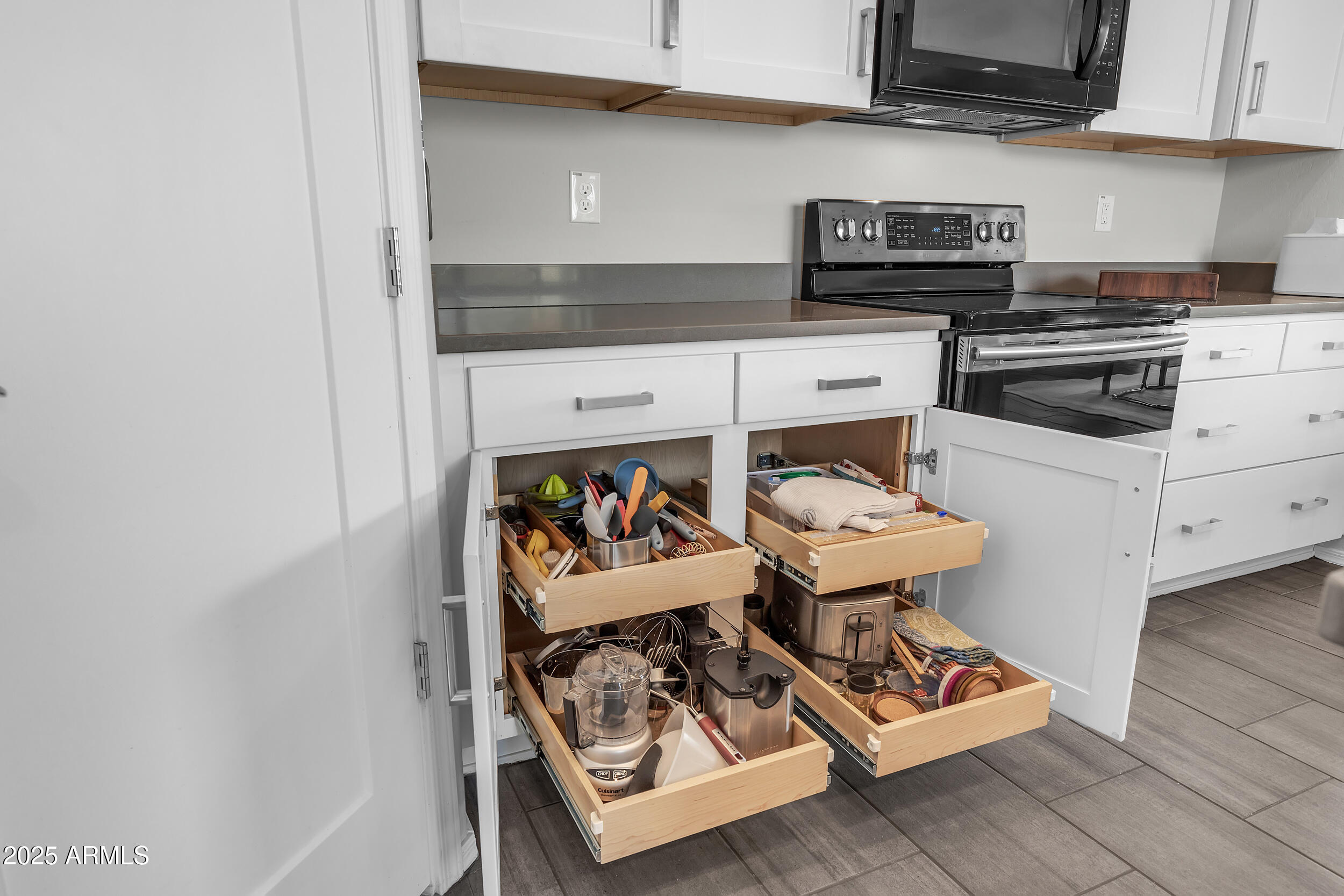 4424 N SPYGLASS Drive