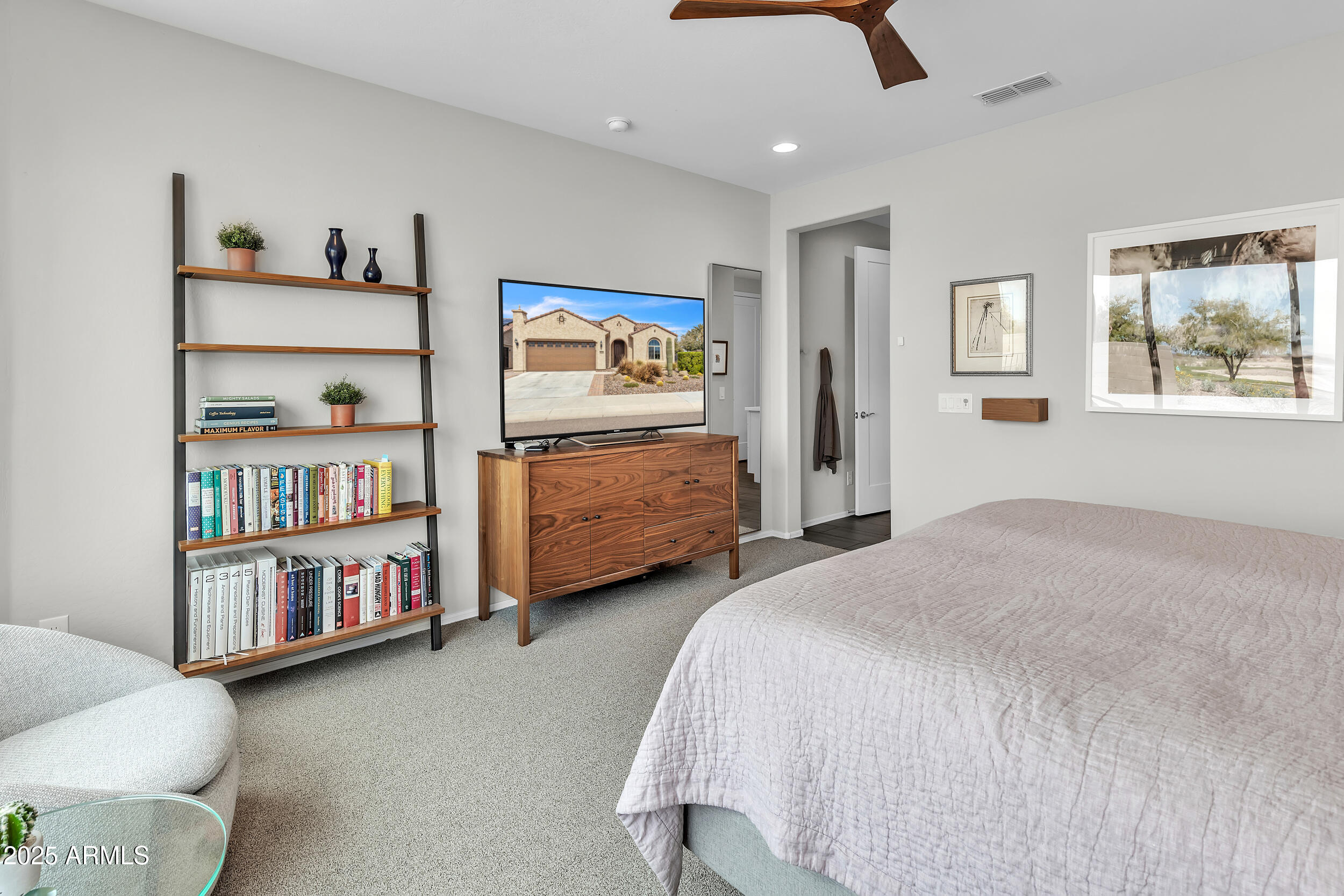 4424 N SPYGLASS Drive