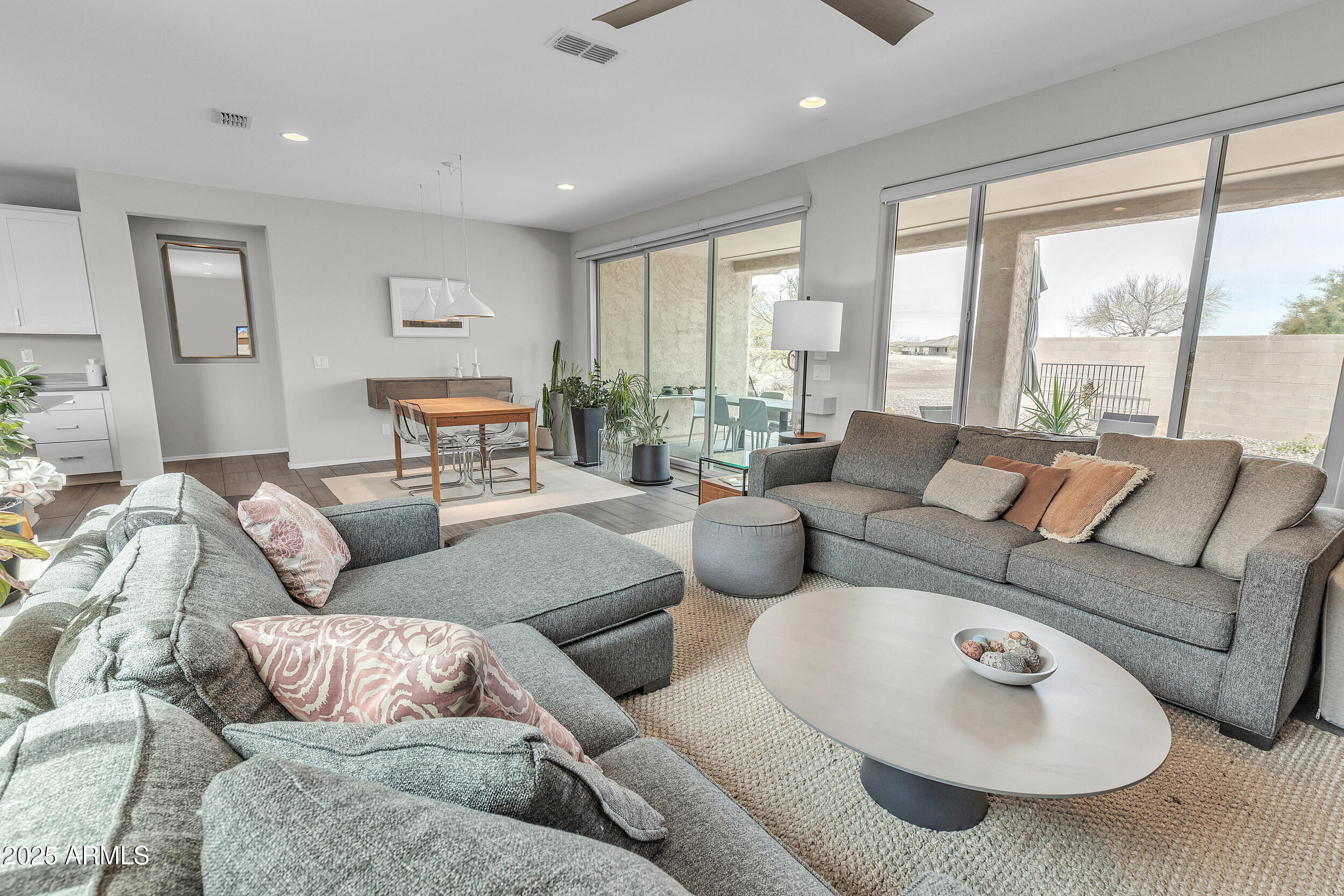 4424 N SPYGLASS Drive