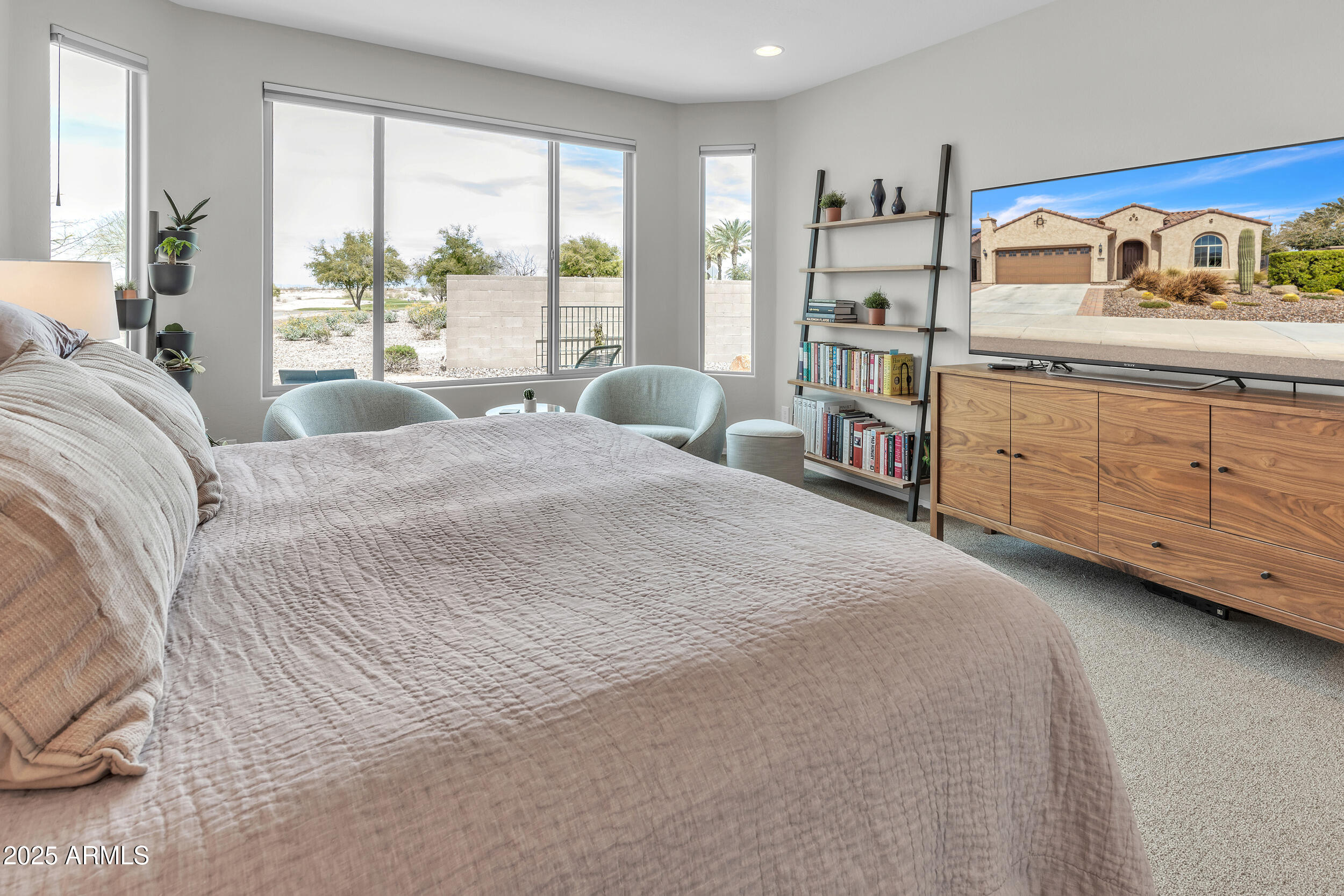 4424 N SPYGLASS Drive