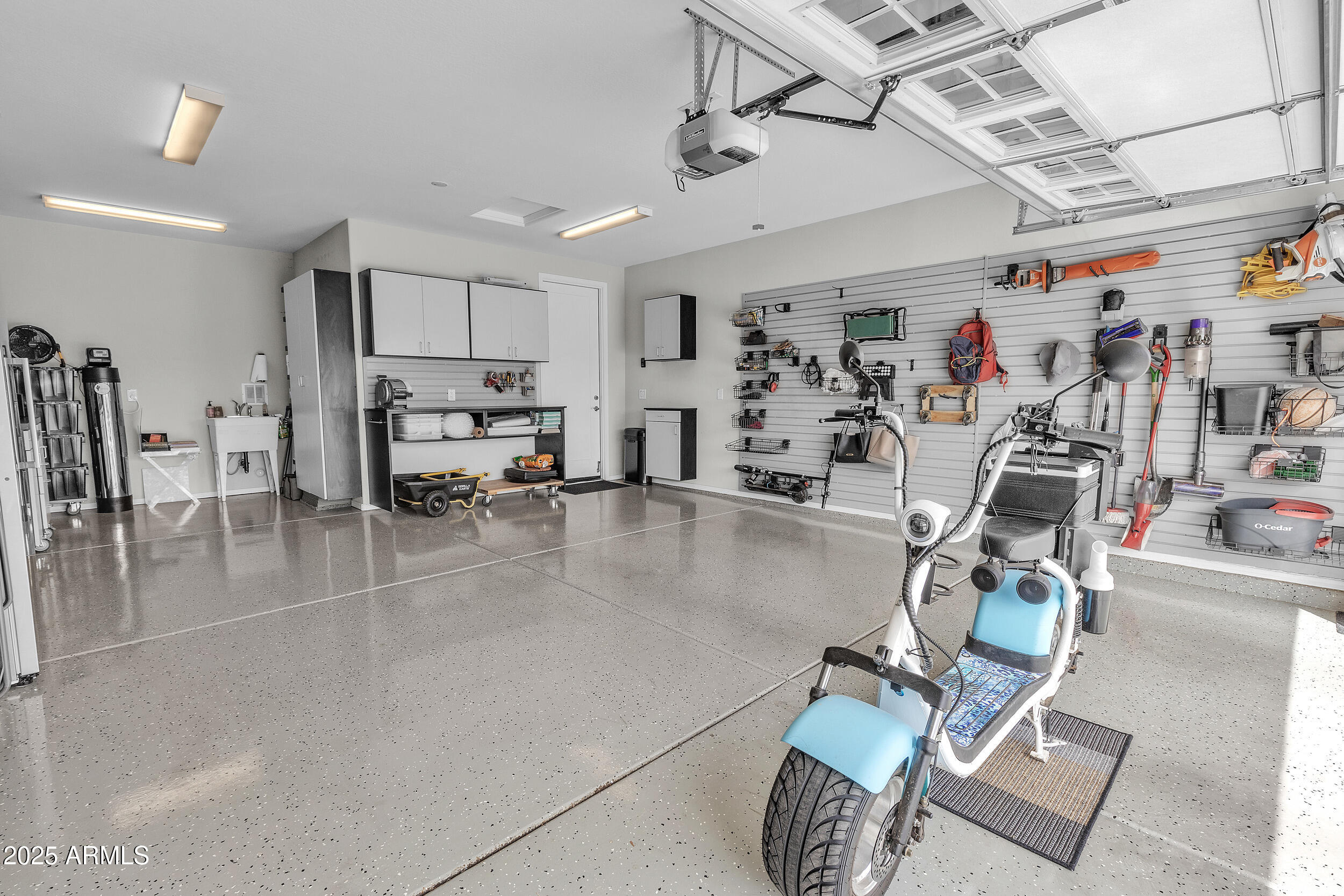 4424 N SPYGLASS Drive