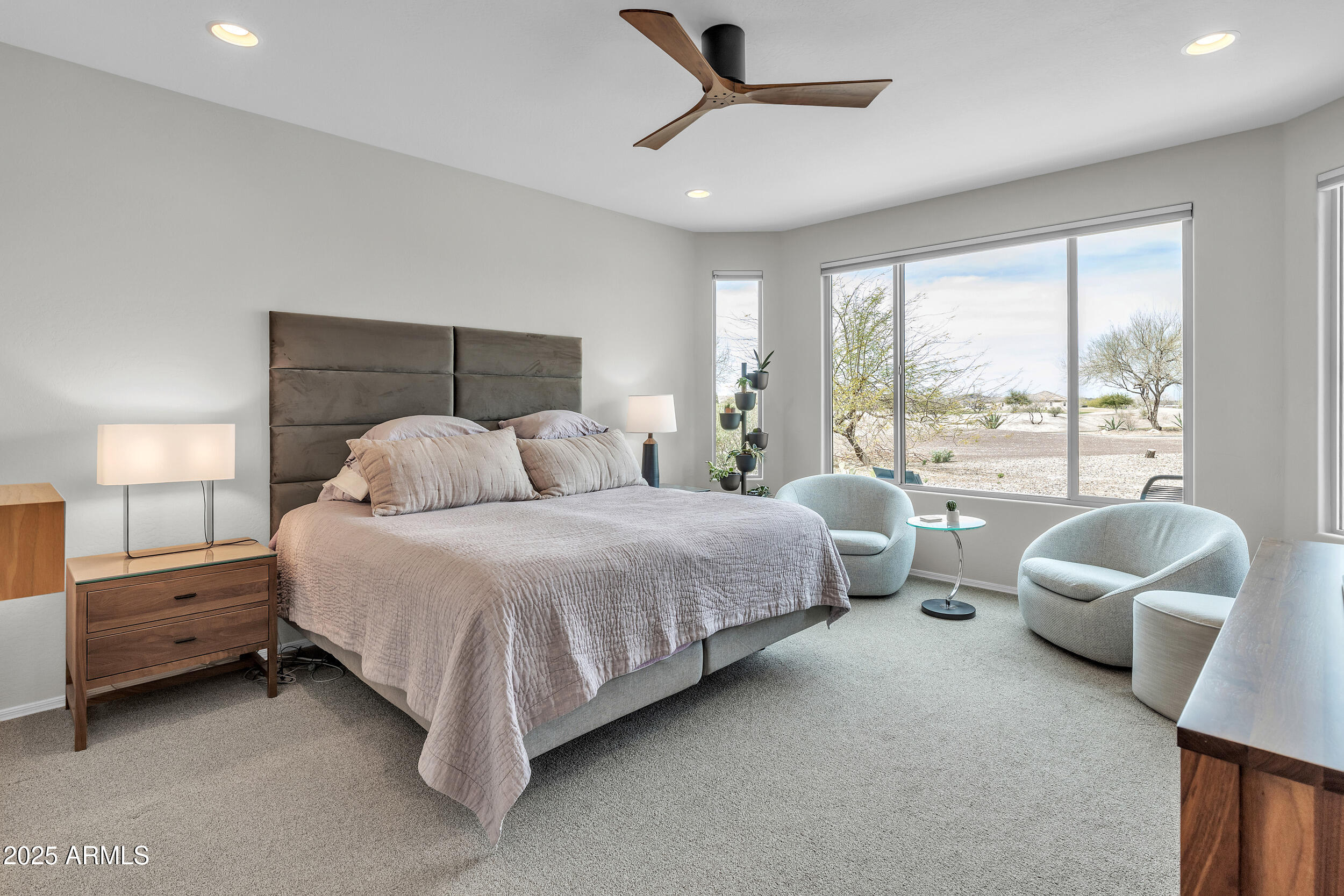 4424 N SPYGLASS Drive