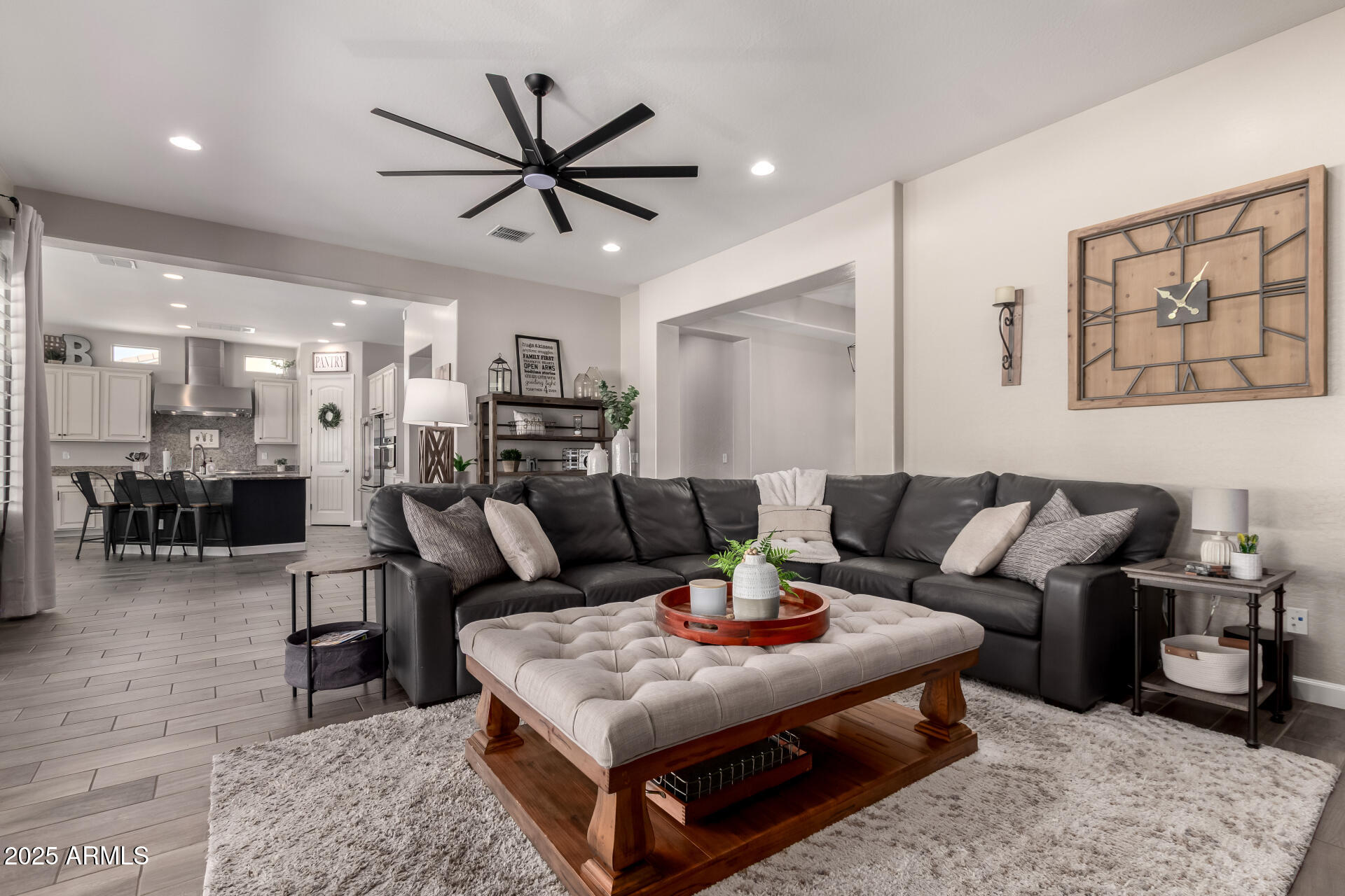 5114 S LEISURE Court