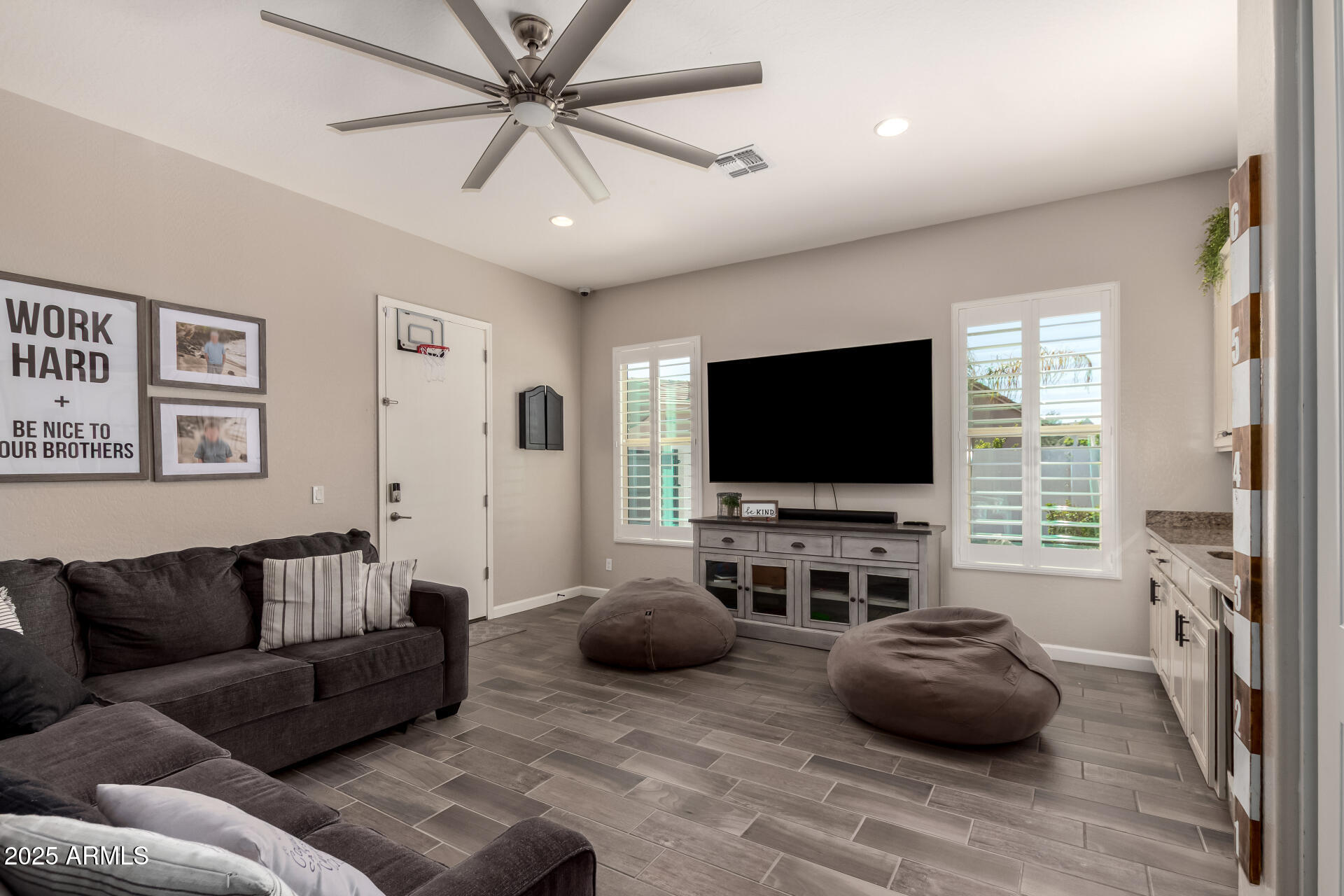 5114 S LEISURE Court