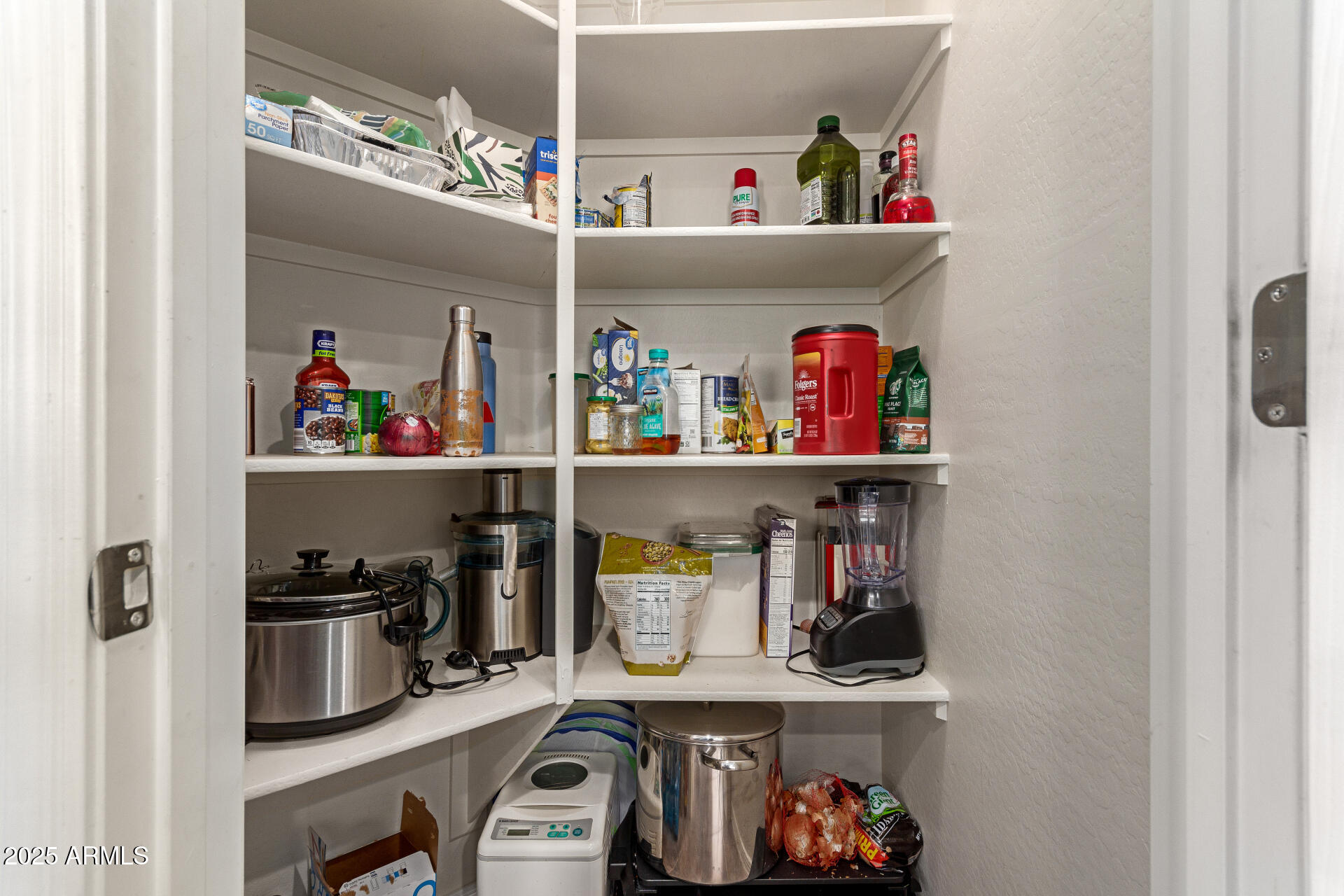 7240 W MILLERTON Way