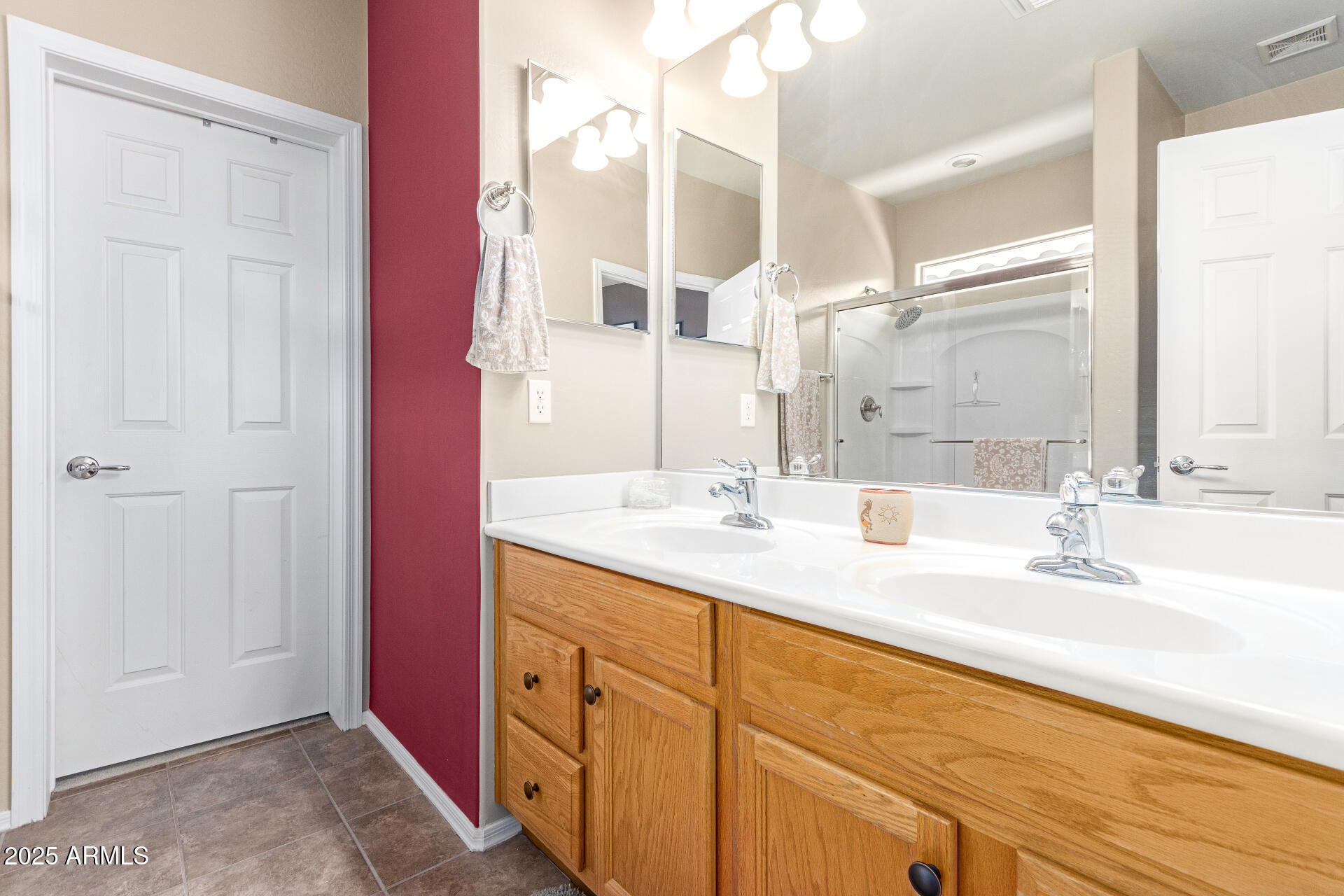 7240 W MILLERTON Way