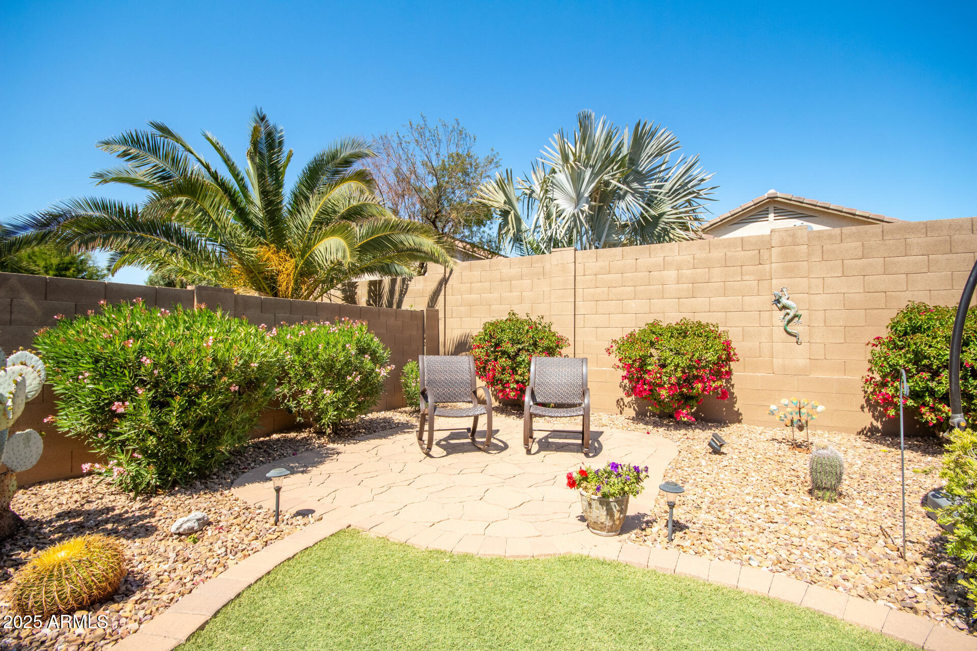 7240 W MILLERTON Way