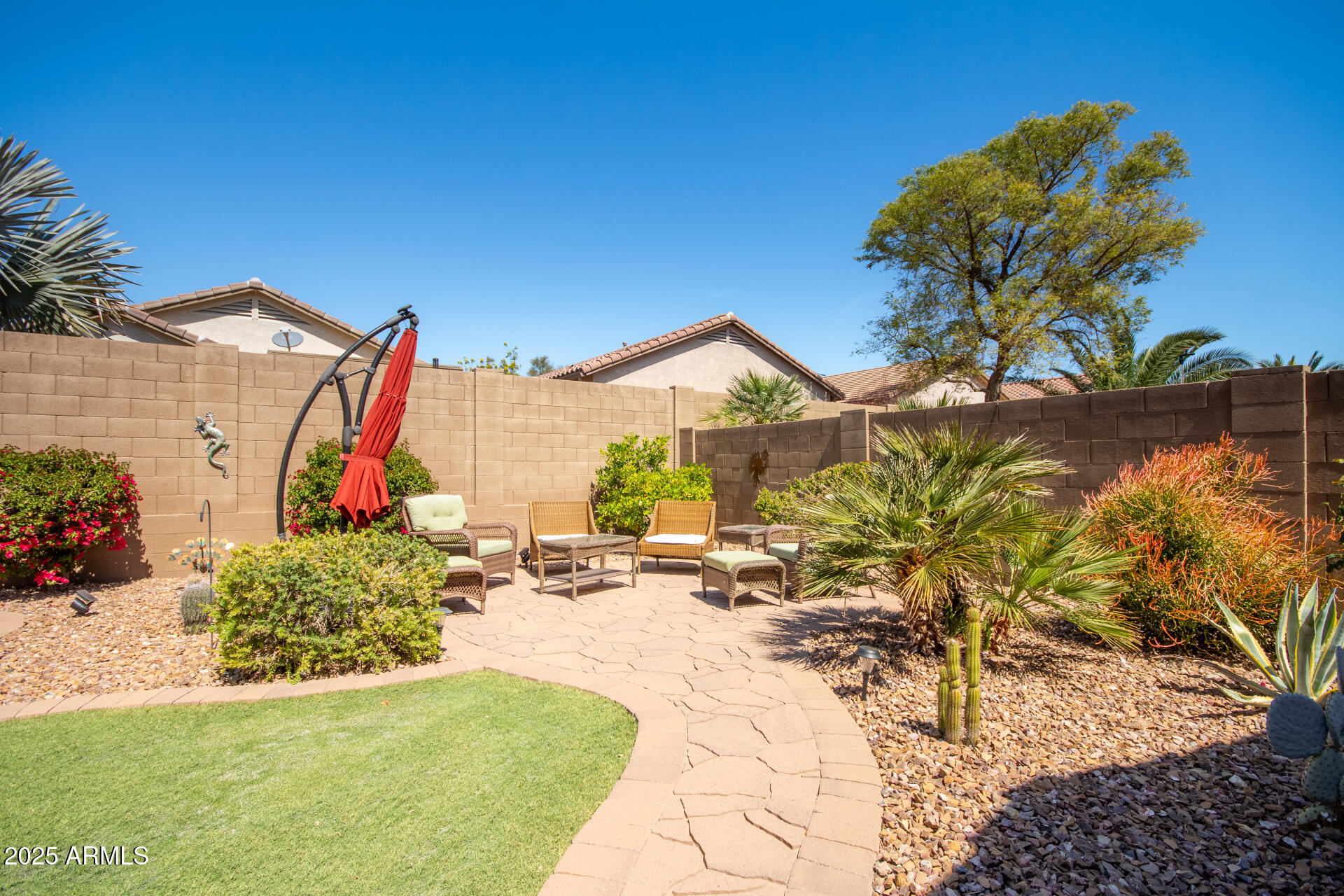 7240 W MILLERTON Way