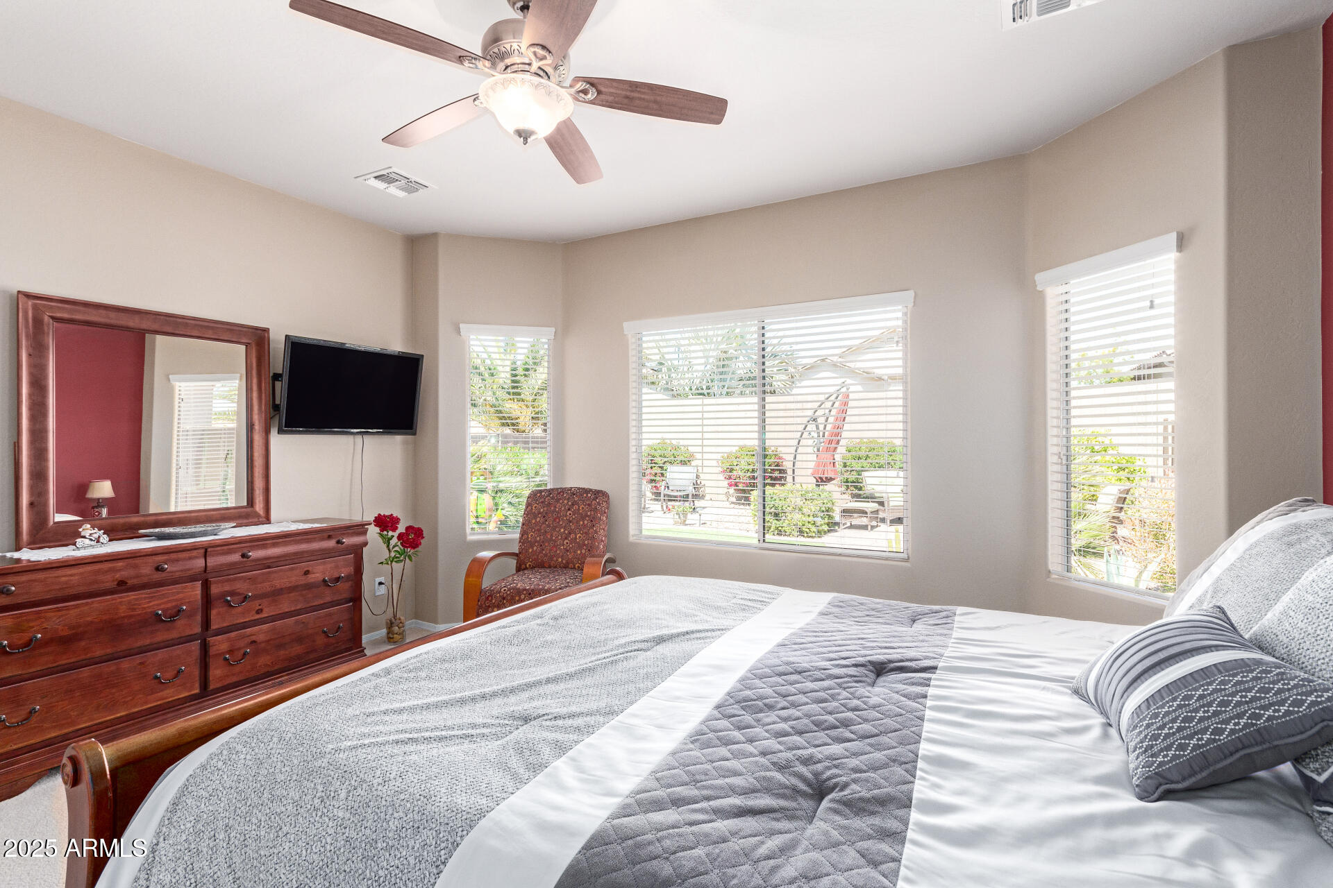 7240 W MILLERTON Way