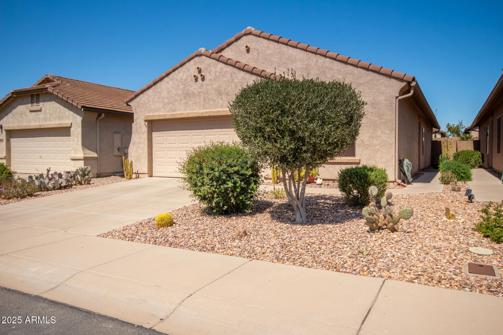 7240 W MILLERTON Way