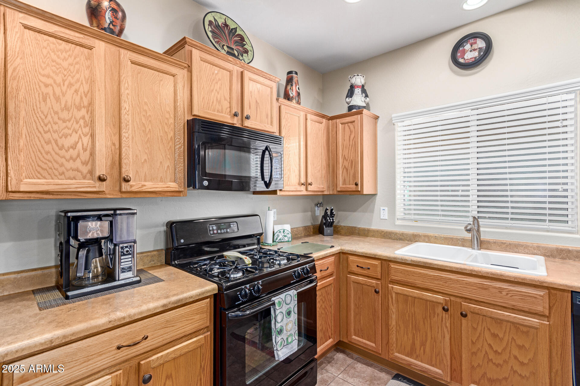 7240 W MILLERTON Way