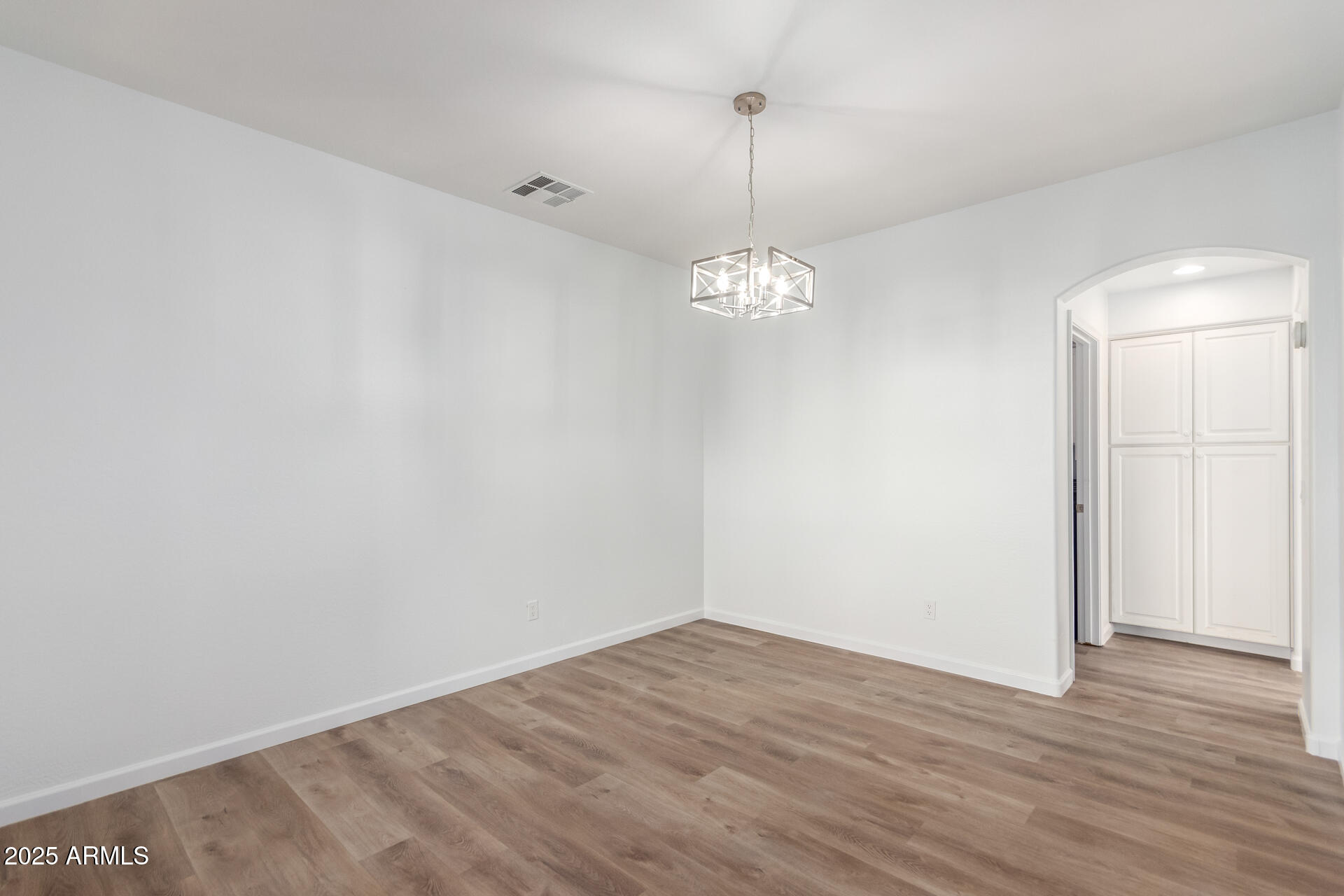 1430 E Douglas Street