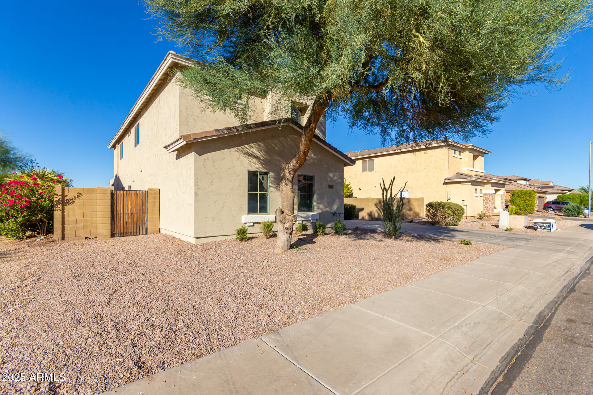 1430 E Douglas Street