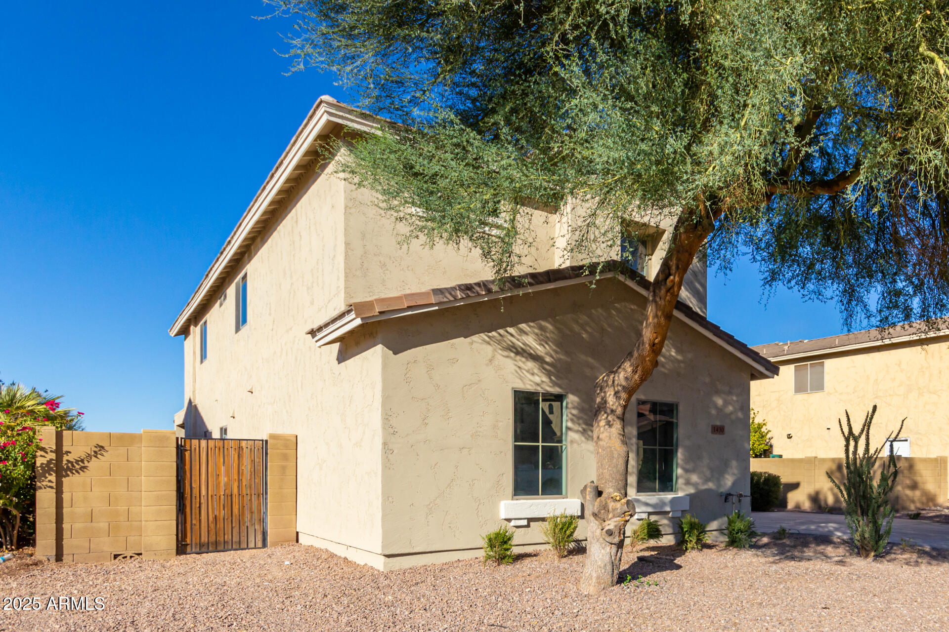 1430 E Douglas Street