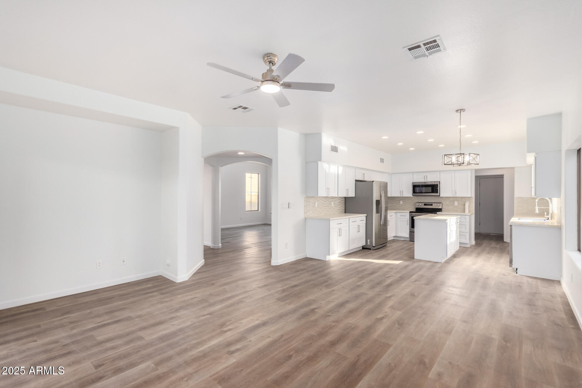 1430 E Douglas Street