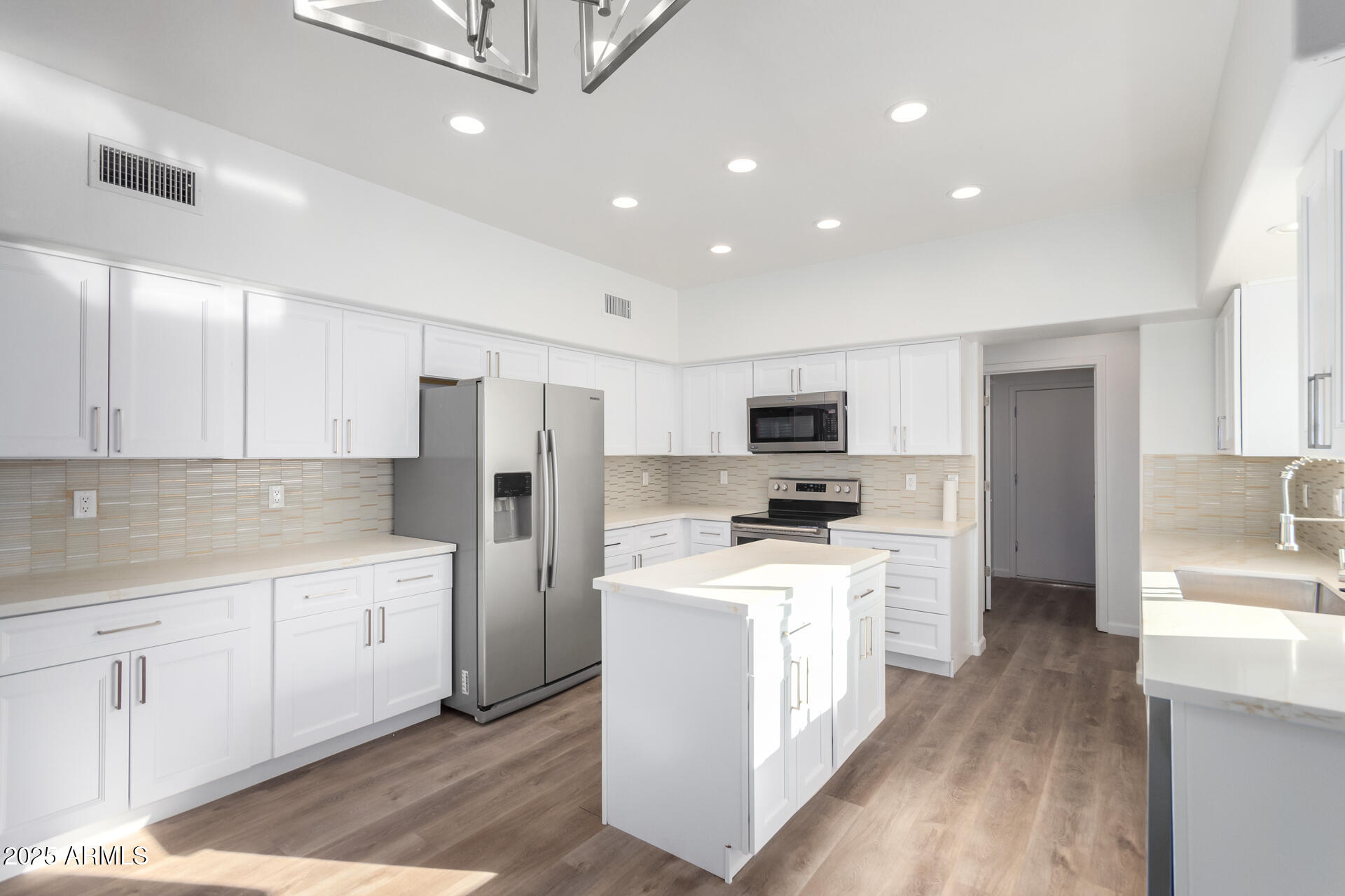 1430 E Douglas Street