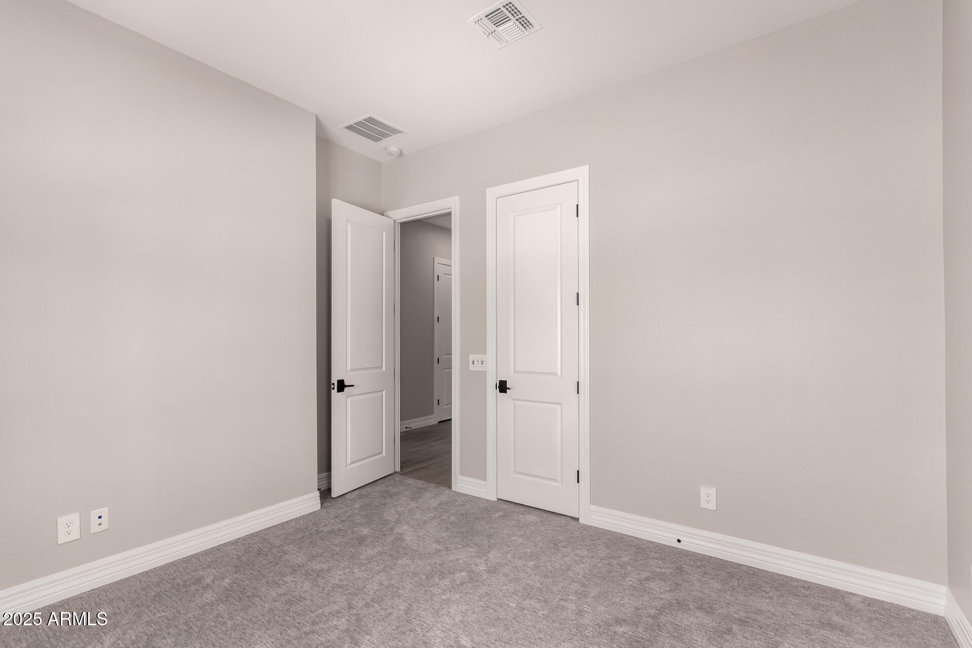 4115 E PRESCOTT Place